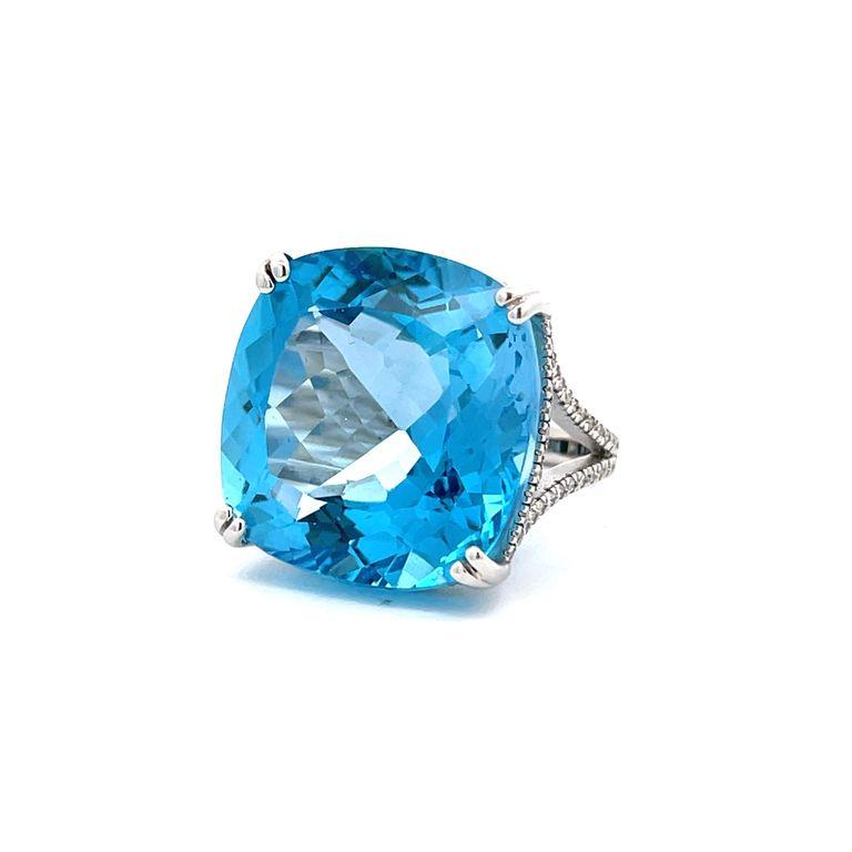 Modern Blue Topaz 52.30 CT & Diamond Cocktail Ring 0.90CT In 14K White Gold For Sale
