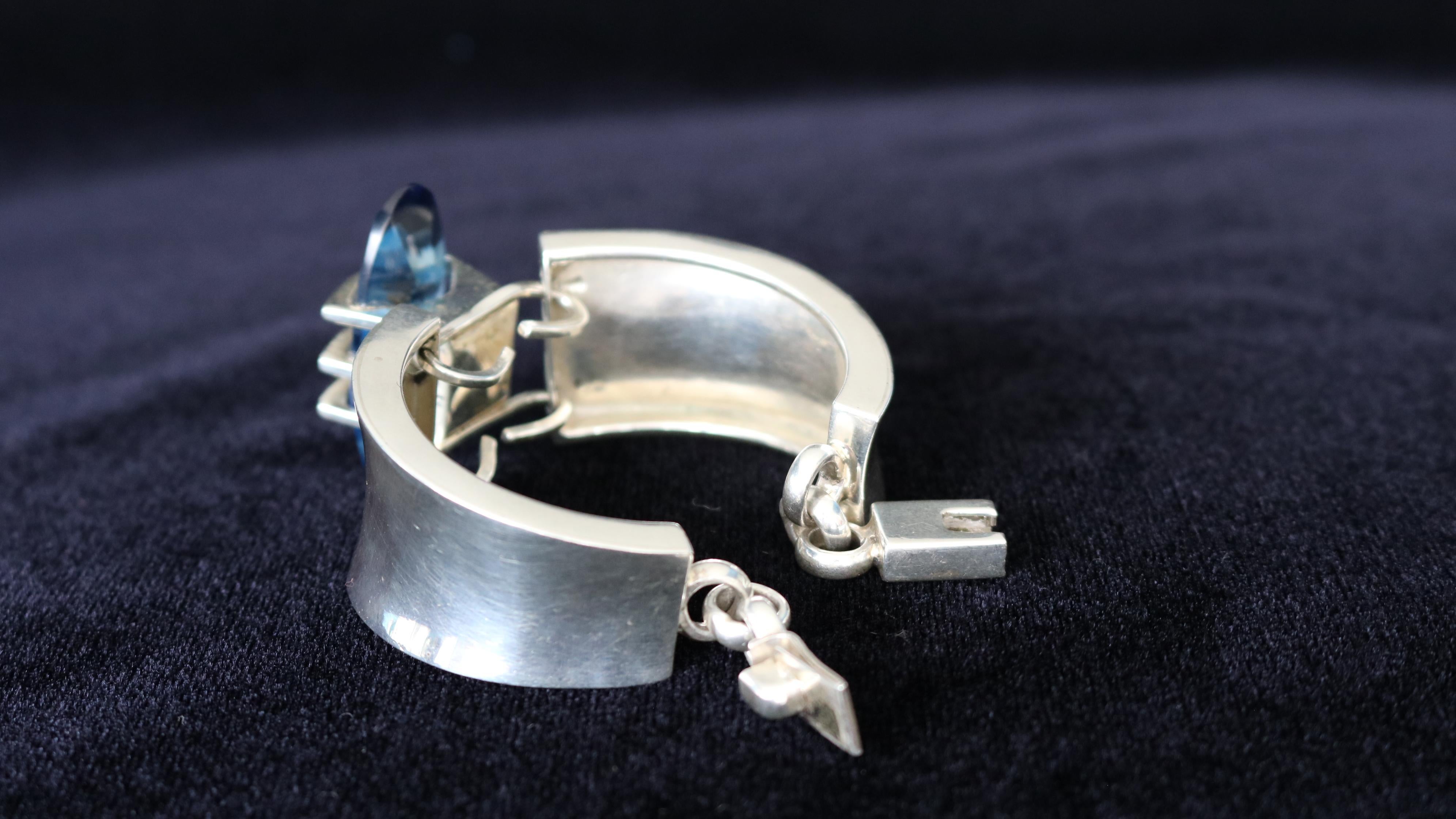 Blue Topaz 925 Silver Cuff Bracelet In New Condition For Sale In Miami, FL