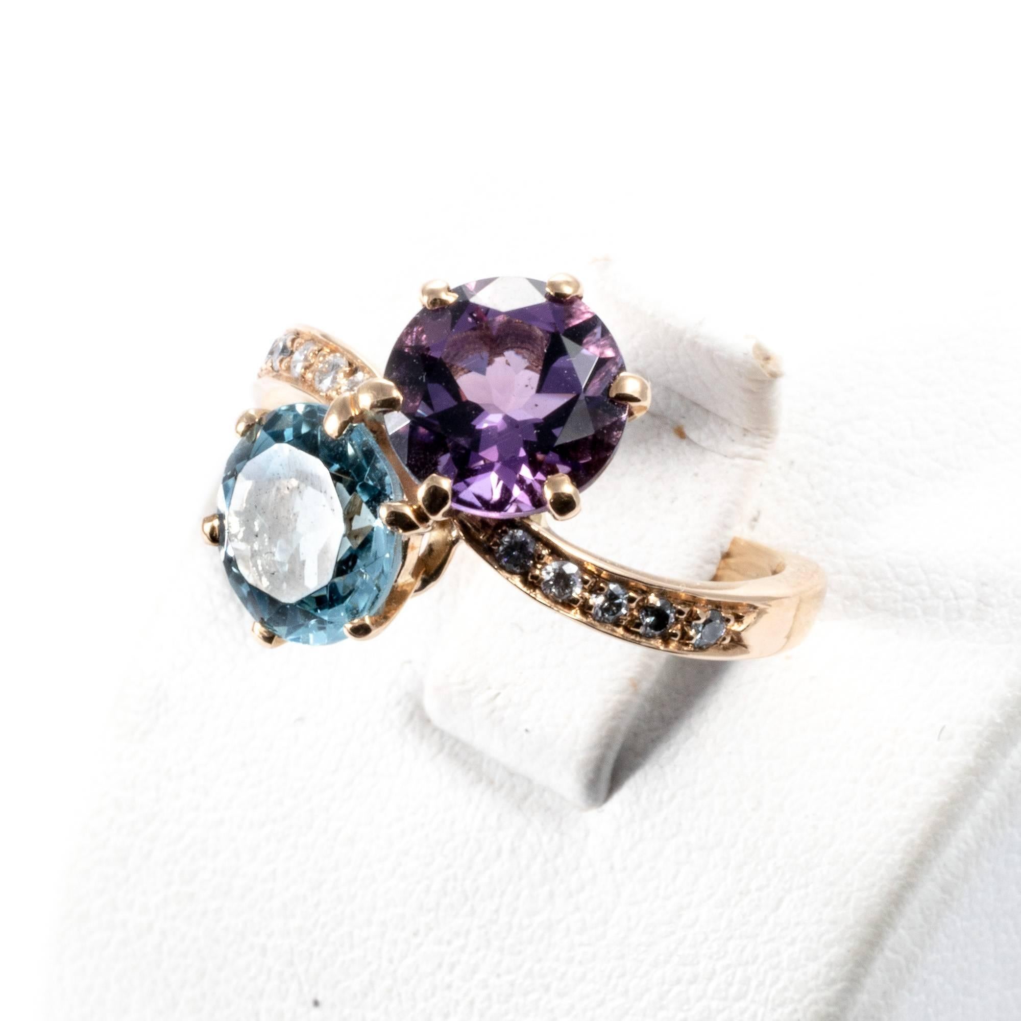 Blue Topaz Amethyst Diamond 21K Yellow Gold Contrarié Ring Band For Sale 2