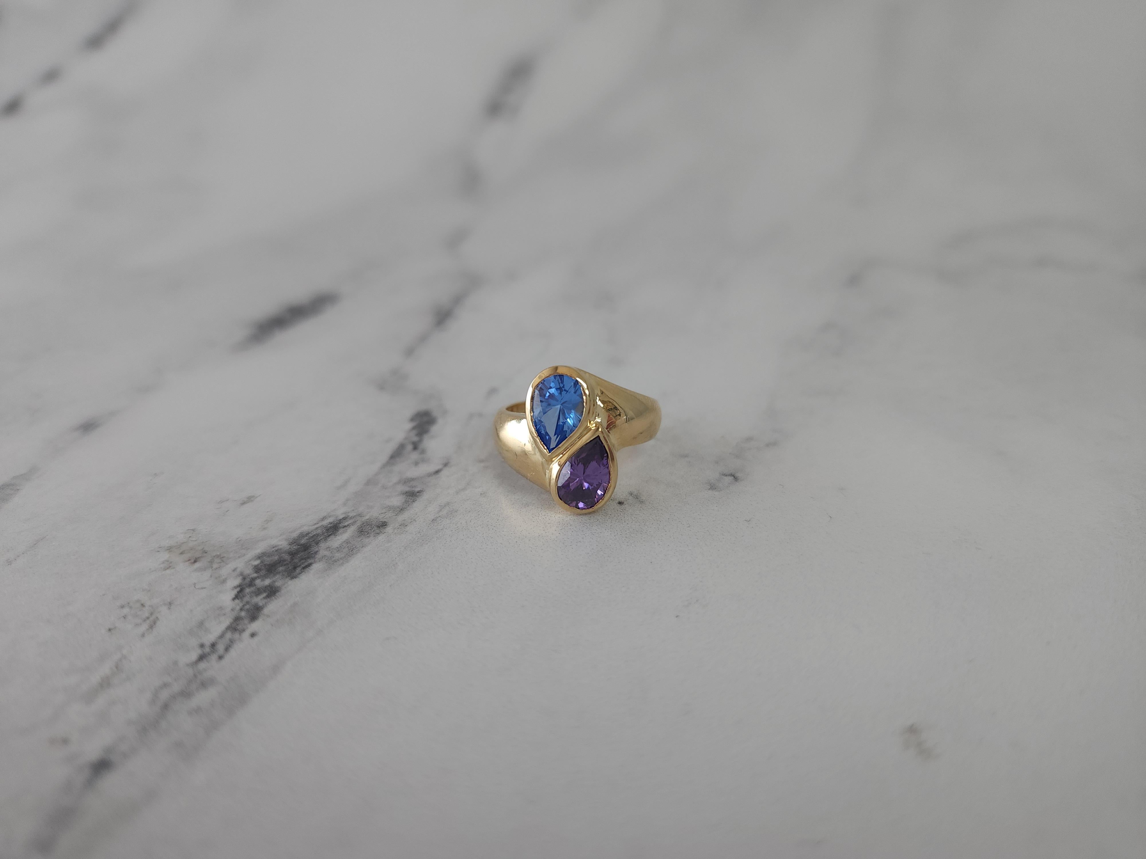 Blue Topaz & Amethyst Pear Shaped Ring In New Condition For Sale In Sugar Land, TX