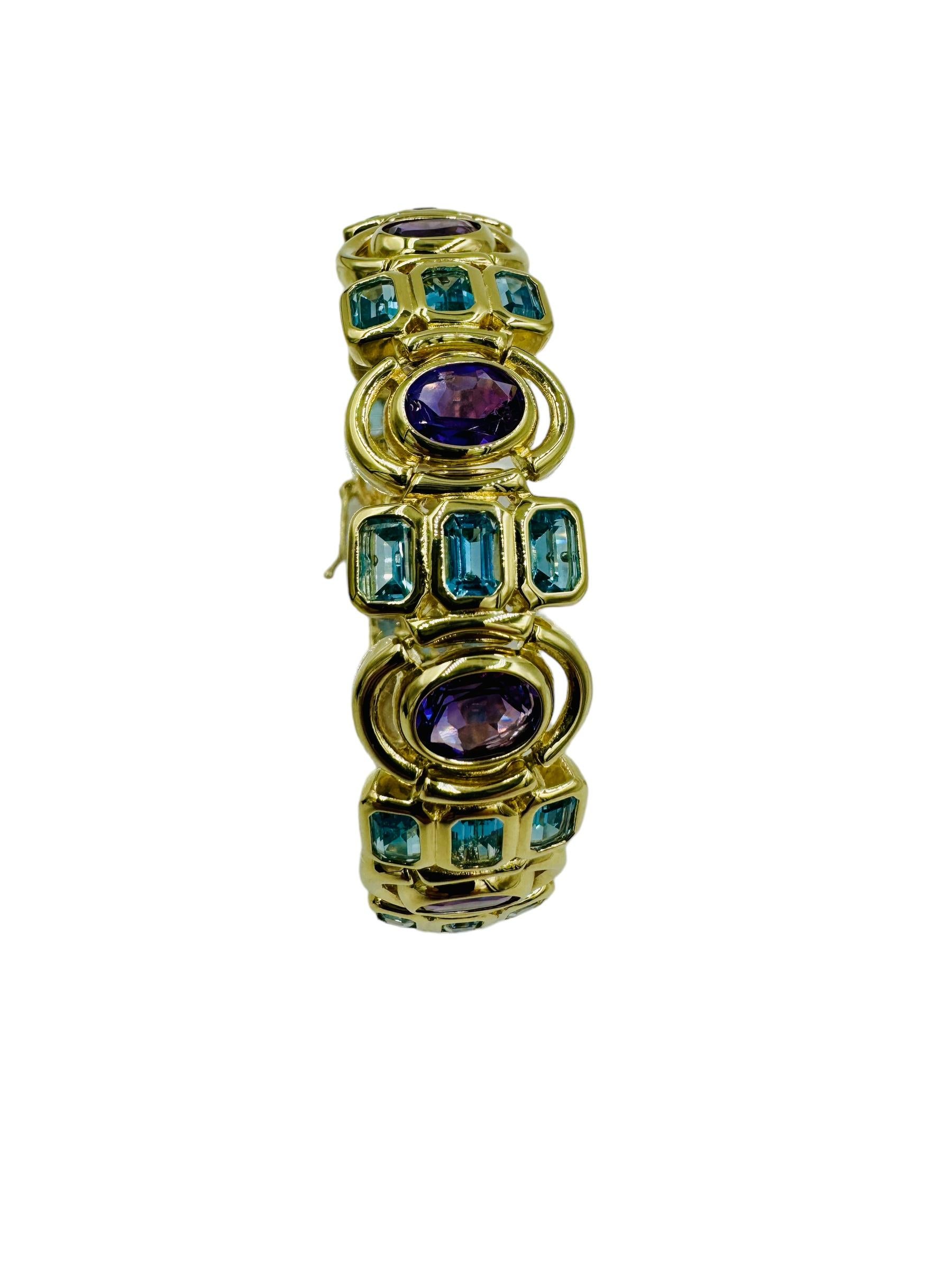 Blue Topaz Amethyst Yellow Gold Bracelet  In Good Condition For Sale In Los Angeles, CA
