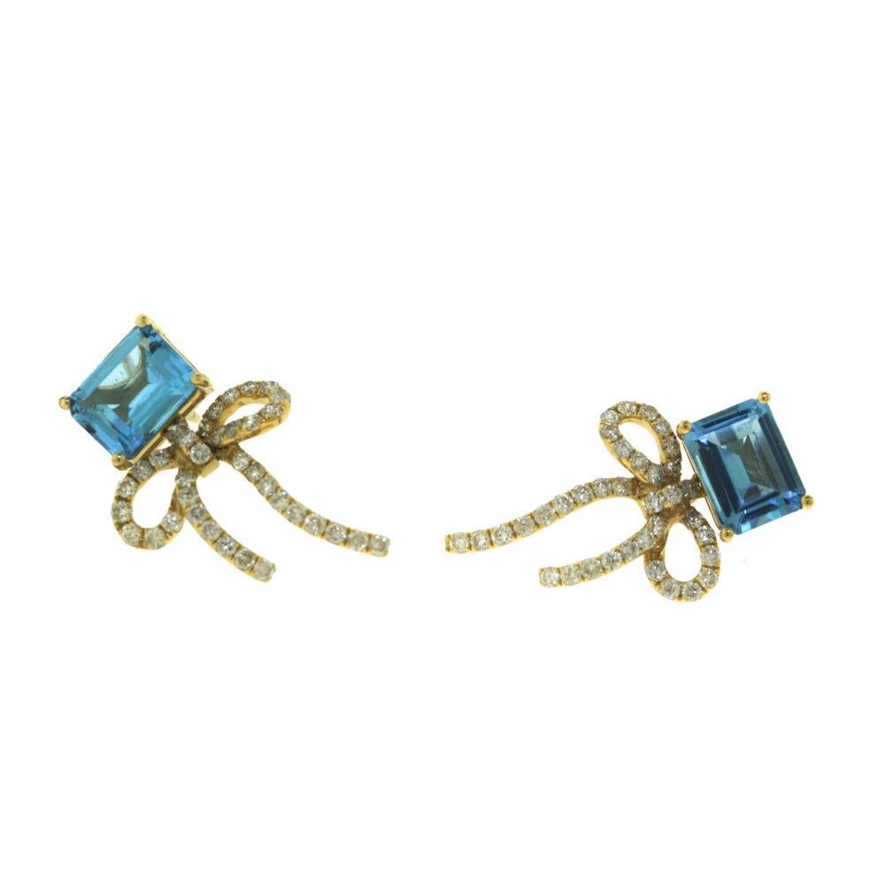 Brilliance Jewels, Miami
Questions? Call Us Anytime!
786,482,8100

​​​​​​​Metal: Yellow Gold

Metal Purity: 18k

Stones: 2 Rectangular Blue Topaz Stones

               74 Round Brilliant Cut Diamonds

Blue Topaz Carat Weight: 4 ct (2 ct