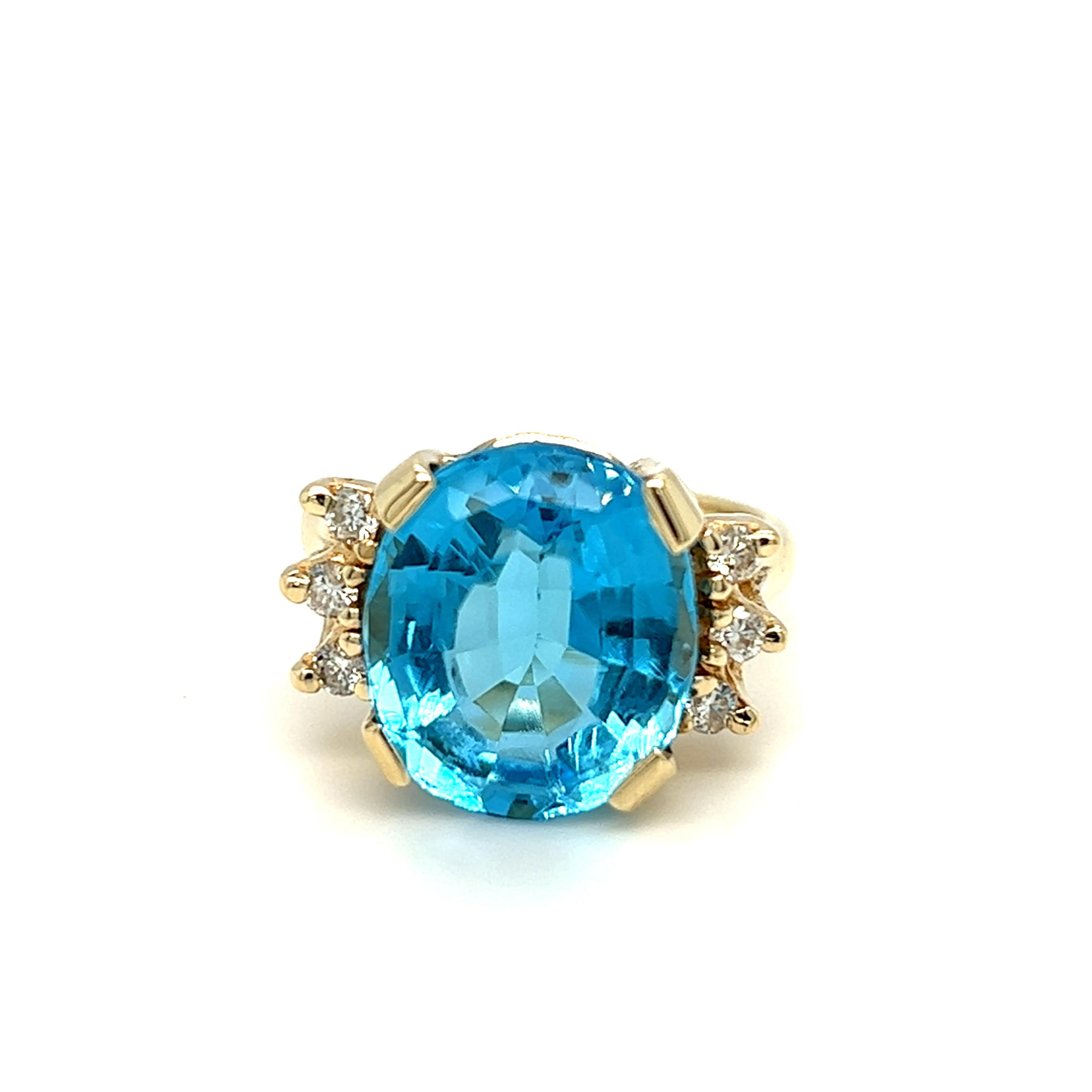 Blue Topaz and Diamond Cocktail Ring 14k Yellow Gold For Sale 1