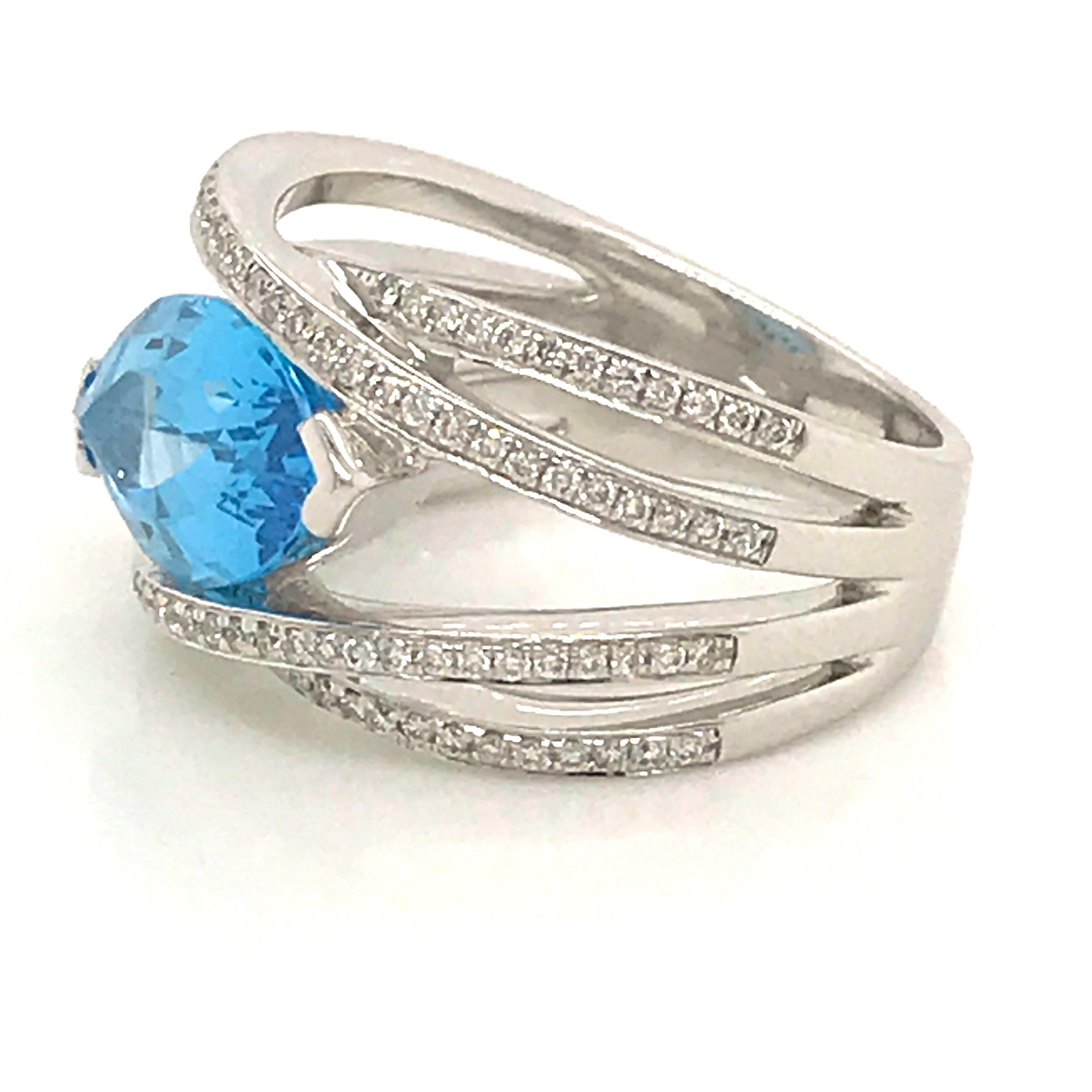 Blue Topaz and Diamond Color G -VS Marquise Shape Gold 18 Karat Fashion Ring 2