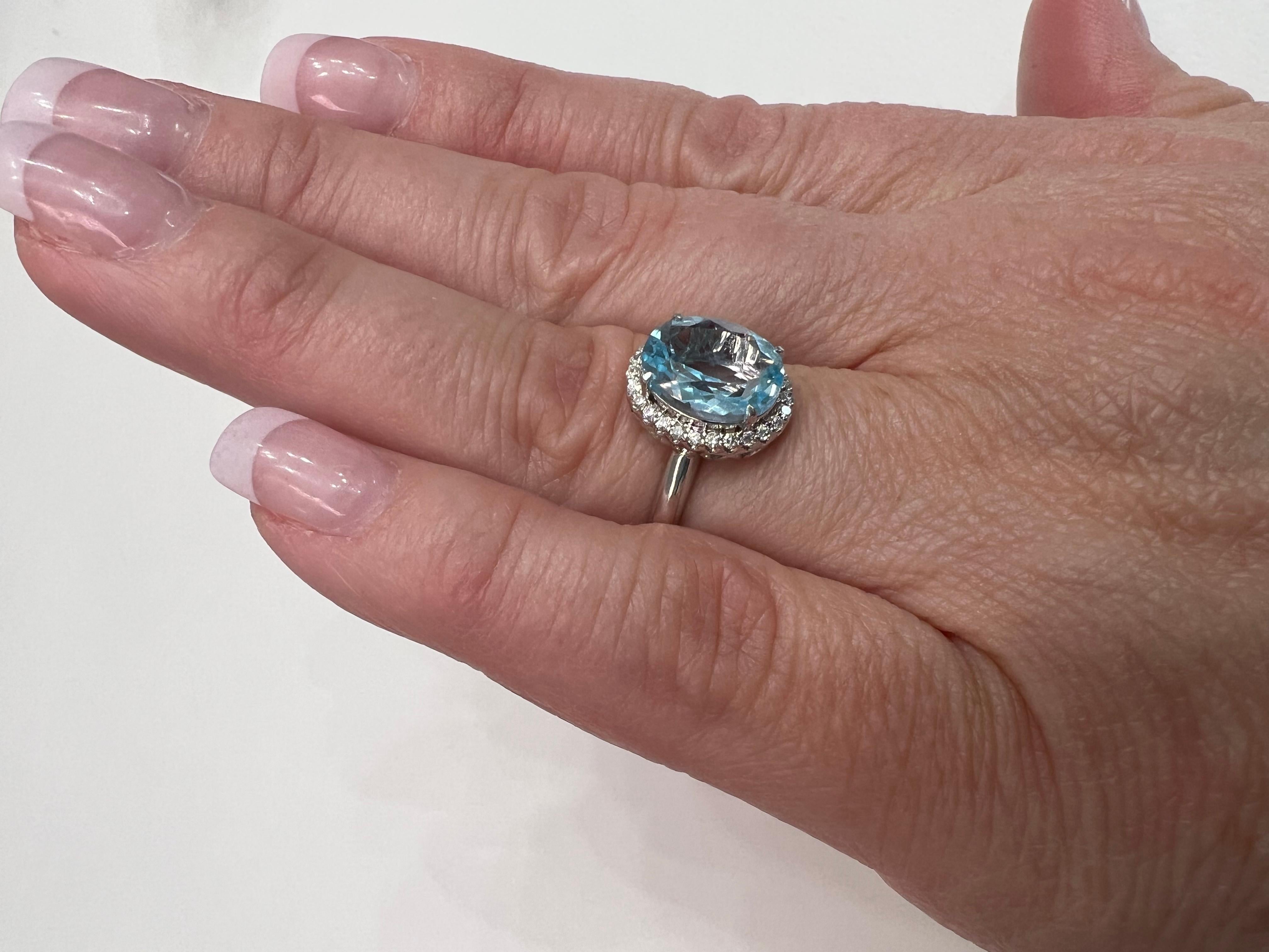 Blue Topaz and Diamond Halo Ring, 10k White Gold In New Condition In London, CA