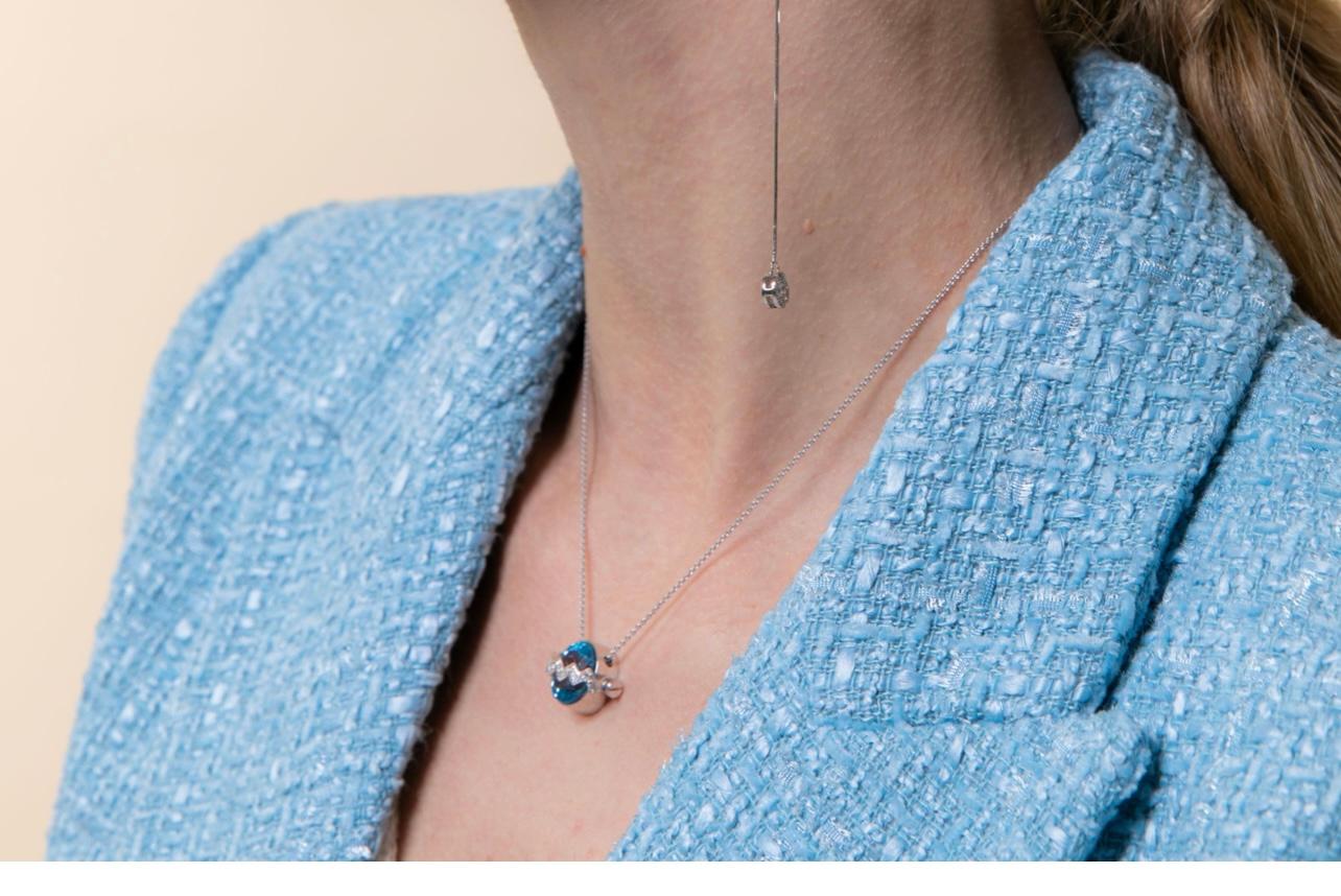 Collier en topaze bleue et diamants Neuf - En vente à London, GB