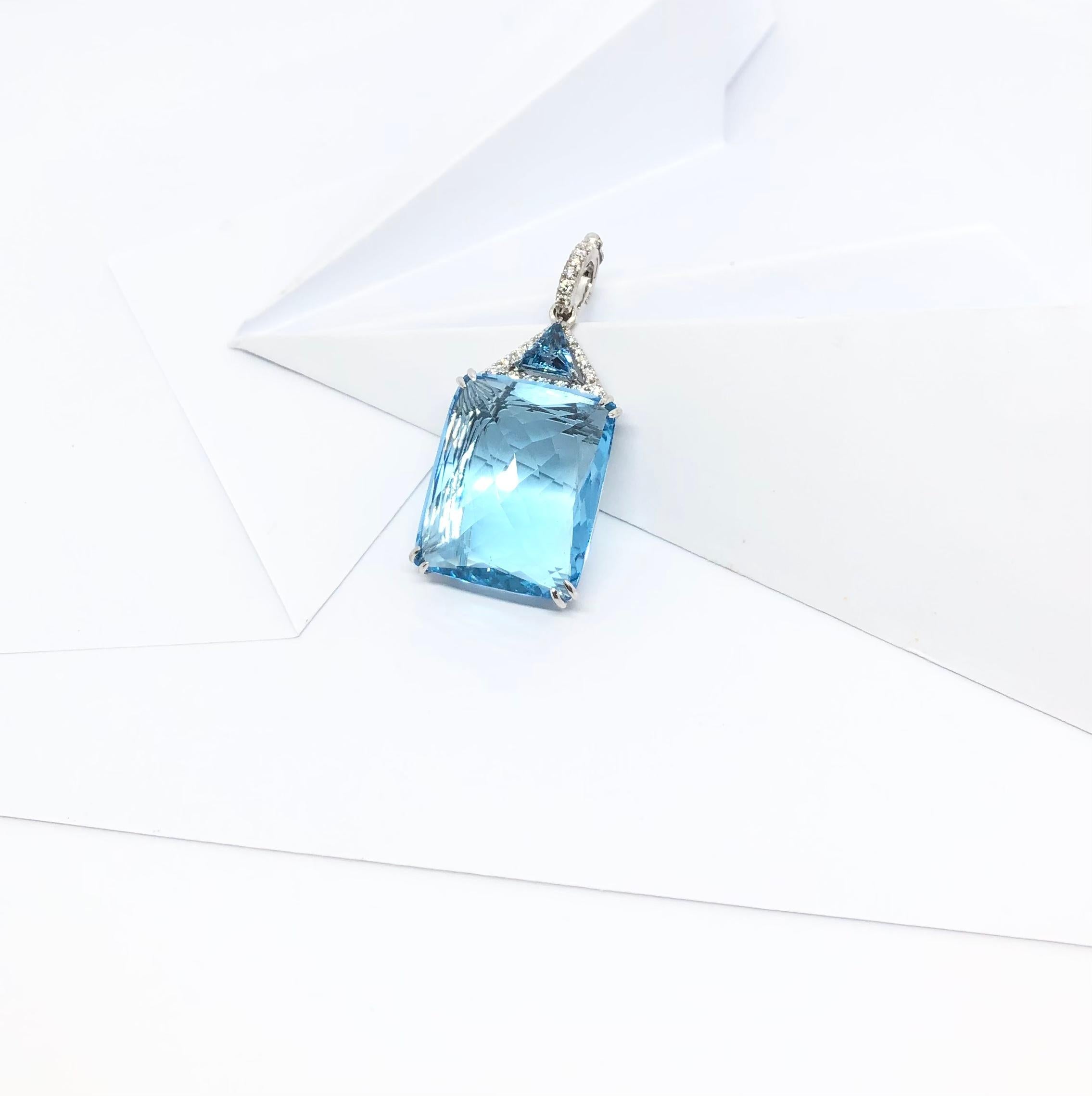 Blue Topaz and Diamond Pendant Set in 18 Karat White Gold Settings For Sale 5