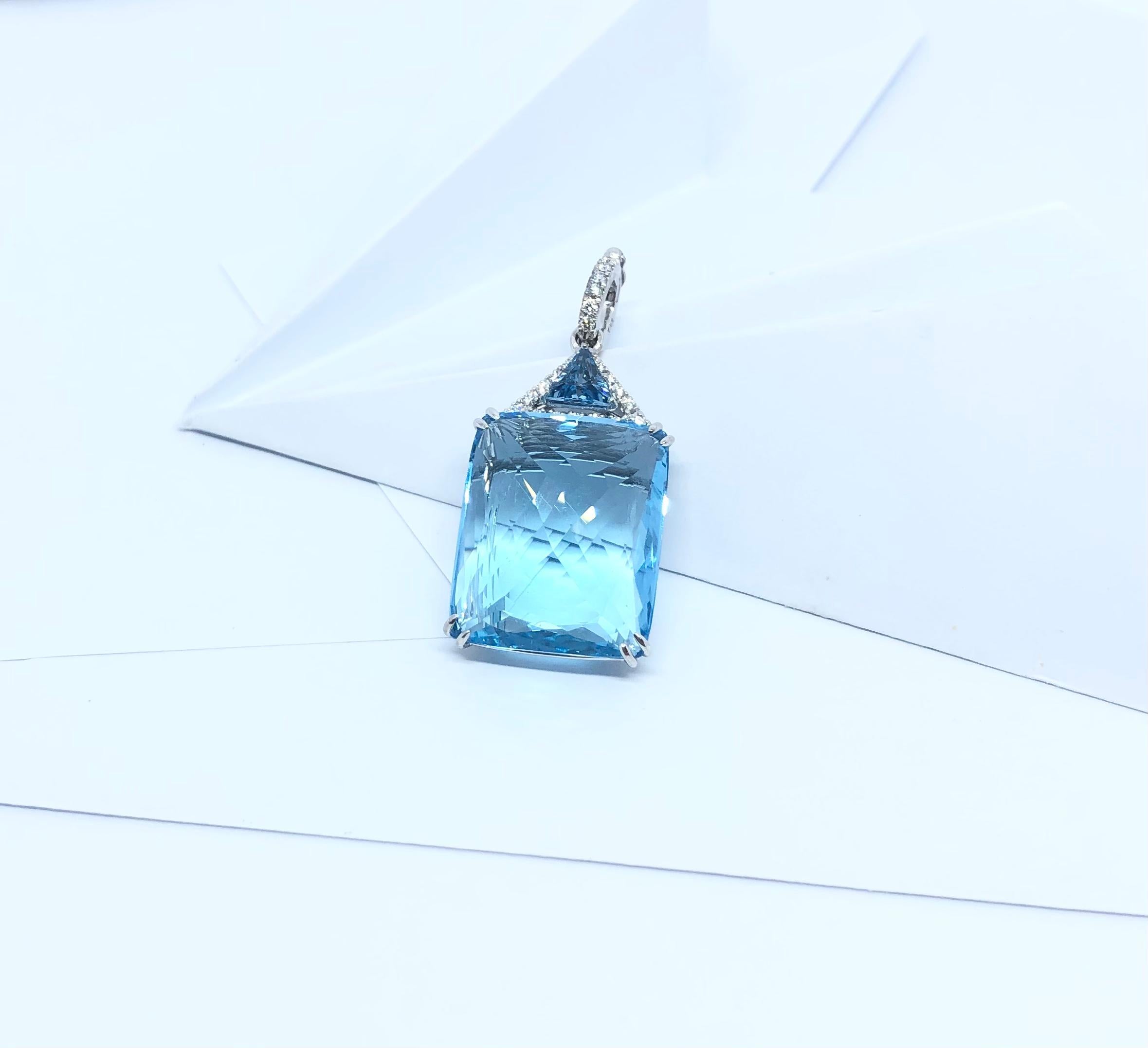 Blue Topaz and Diamond Pendant Set in 18 Karat White Gold Settings For Sale 3