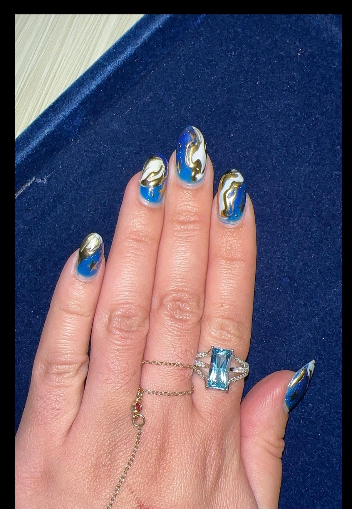 Taglio baguette Anello con topazio blu e diamanti in vendita