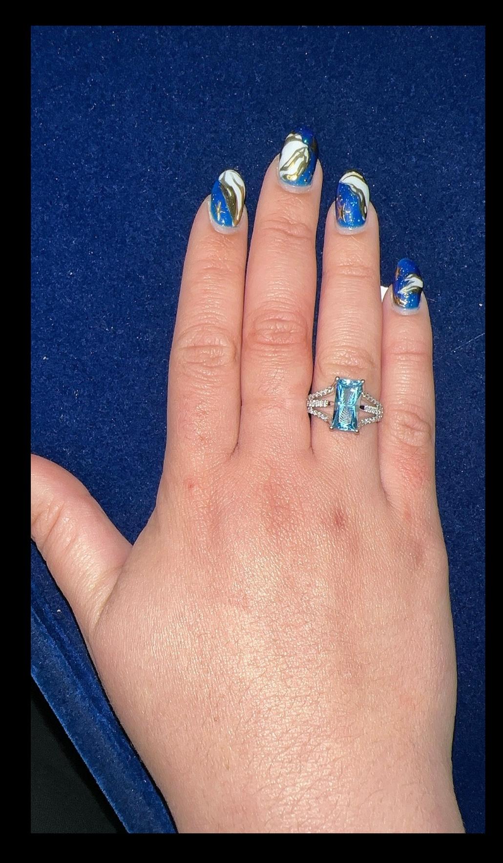 Anello con topazio blu e diamanti In condizioni Nuovo in vendita a Miami, FL