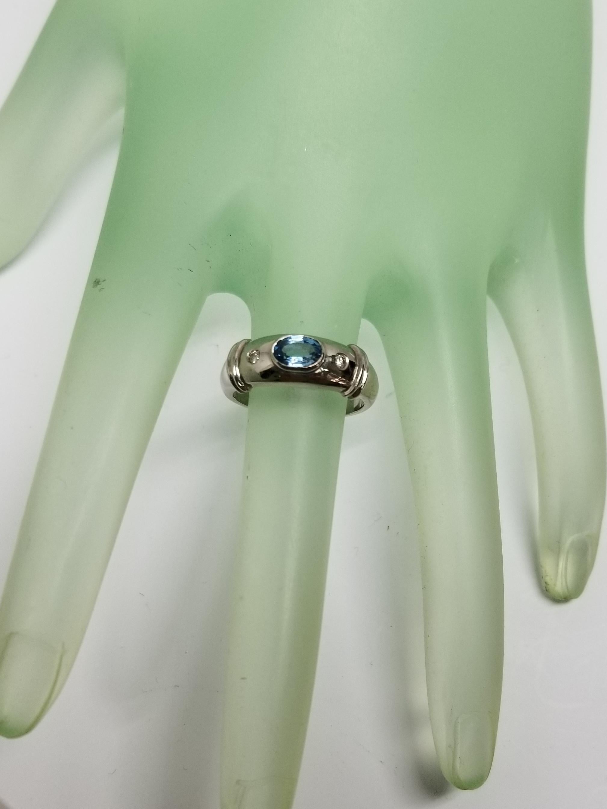 Blue Topaz and Diamond Ring In New Condition For Sale In Los Angeles, CA