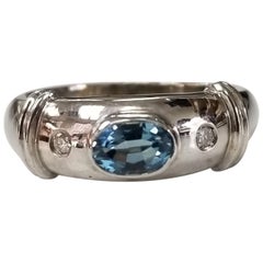 Bague en topaze bleue et diamants