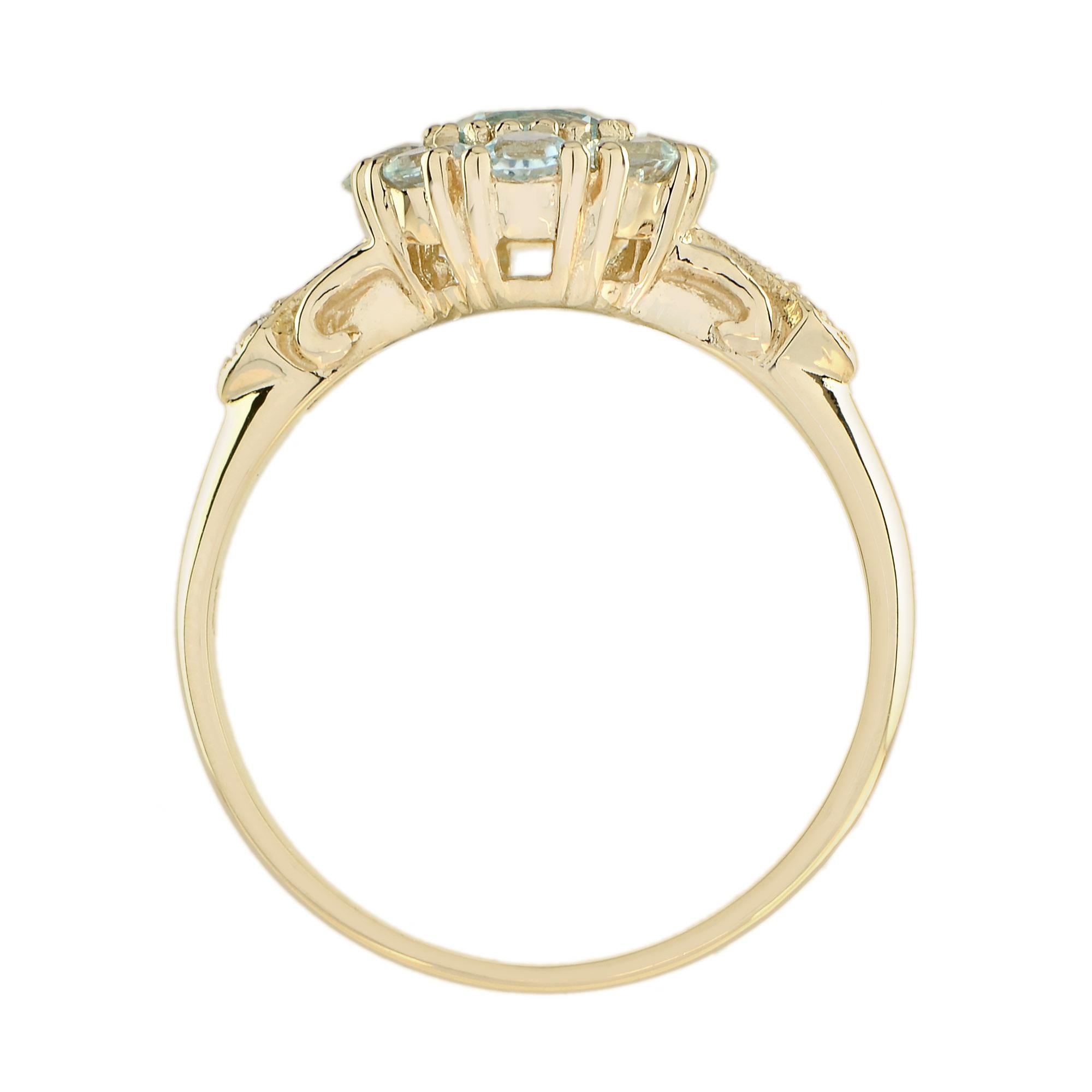 Donna Anello a grappolo floreale in stile vintage con topazio blu e diamanti in oro giallo 14 carati in vendita