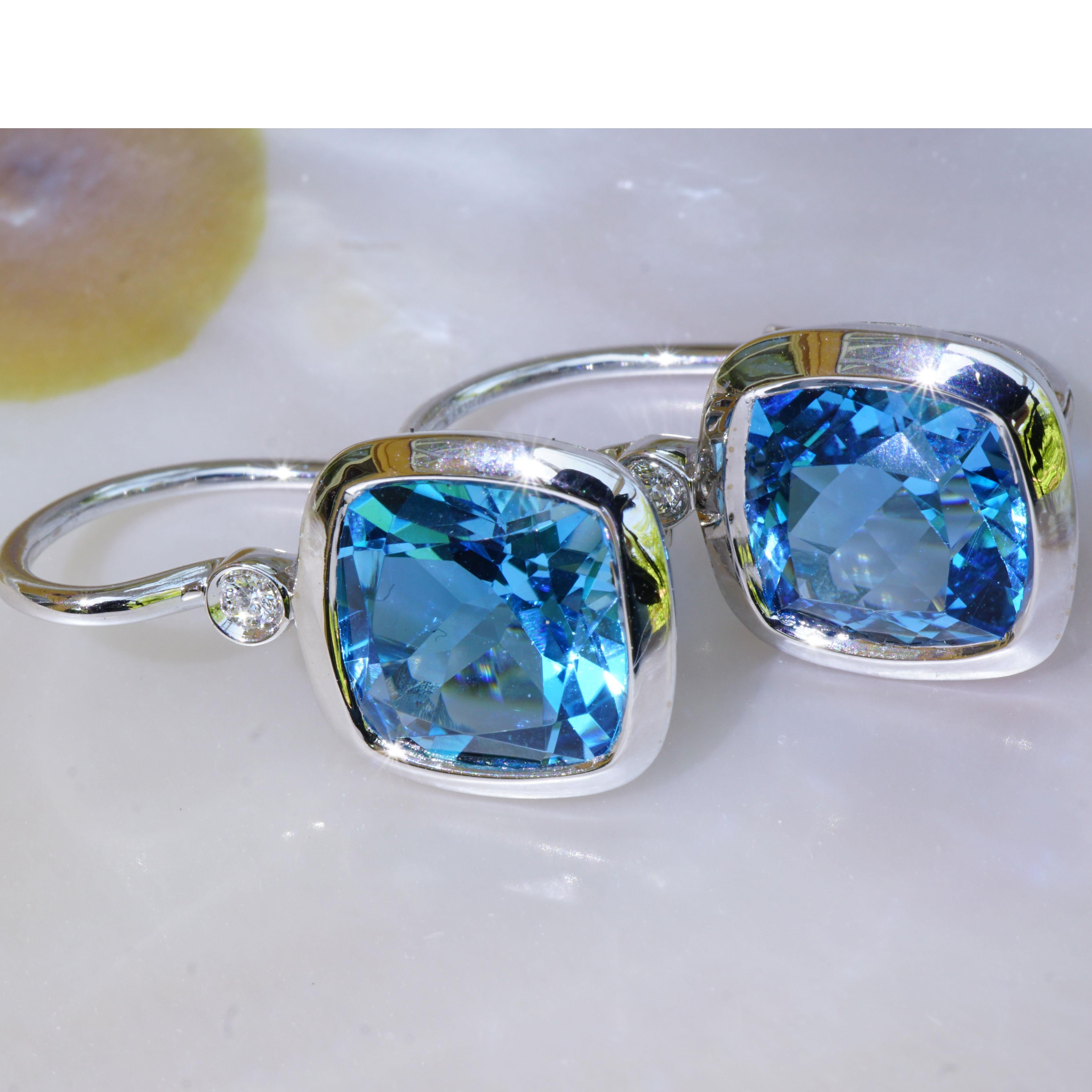 Women's or Men's Blue Topaz and Diamonds Earrings Very Modern Setting High End Italian Jewellery  For Sale