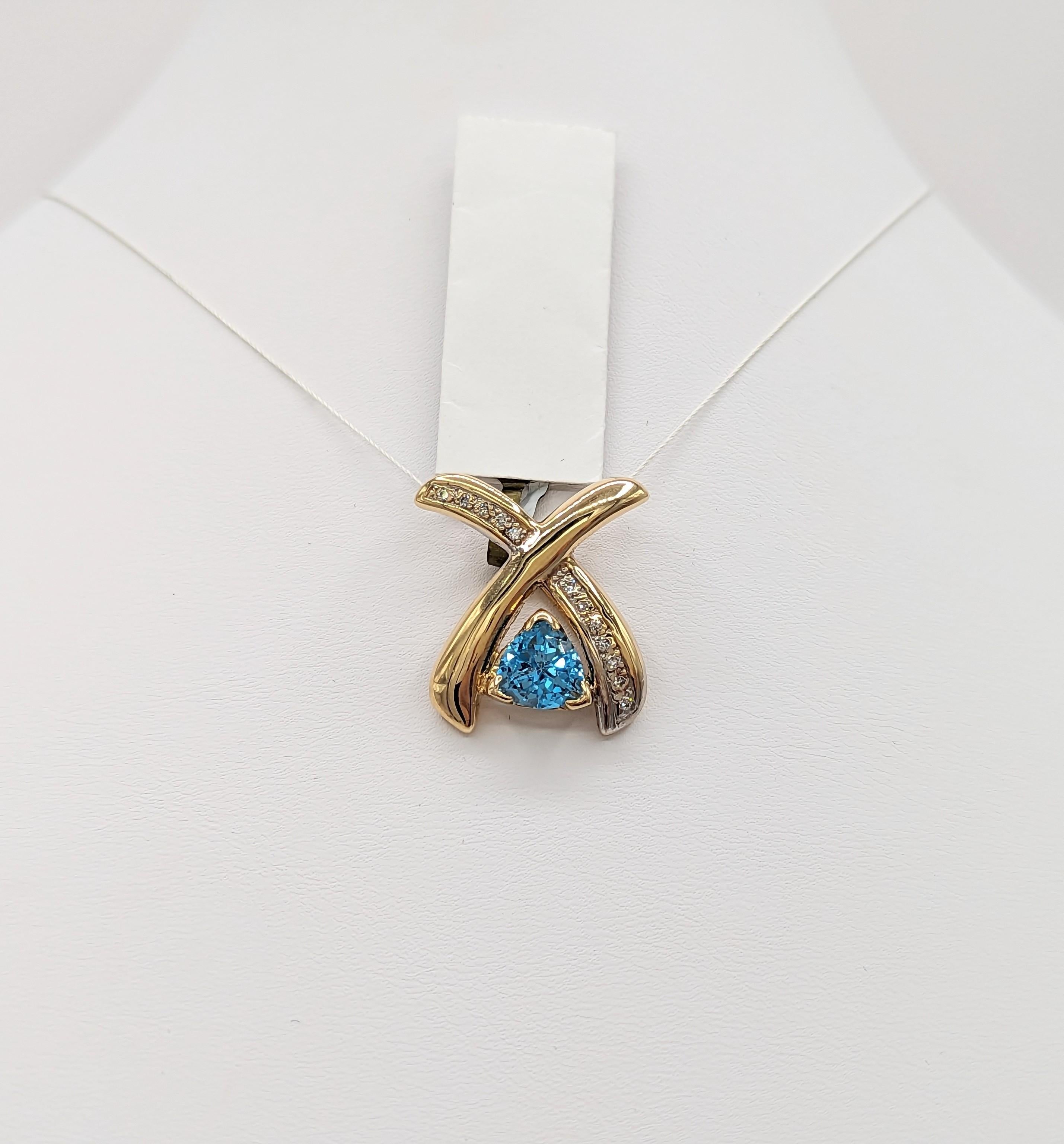 Blue Topaz and White Diamond Pendant Slider in 14K Yellow Gold In New Condition For Sale In Los Angeles, CA
