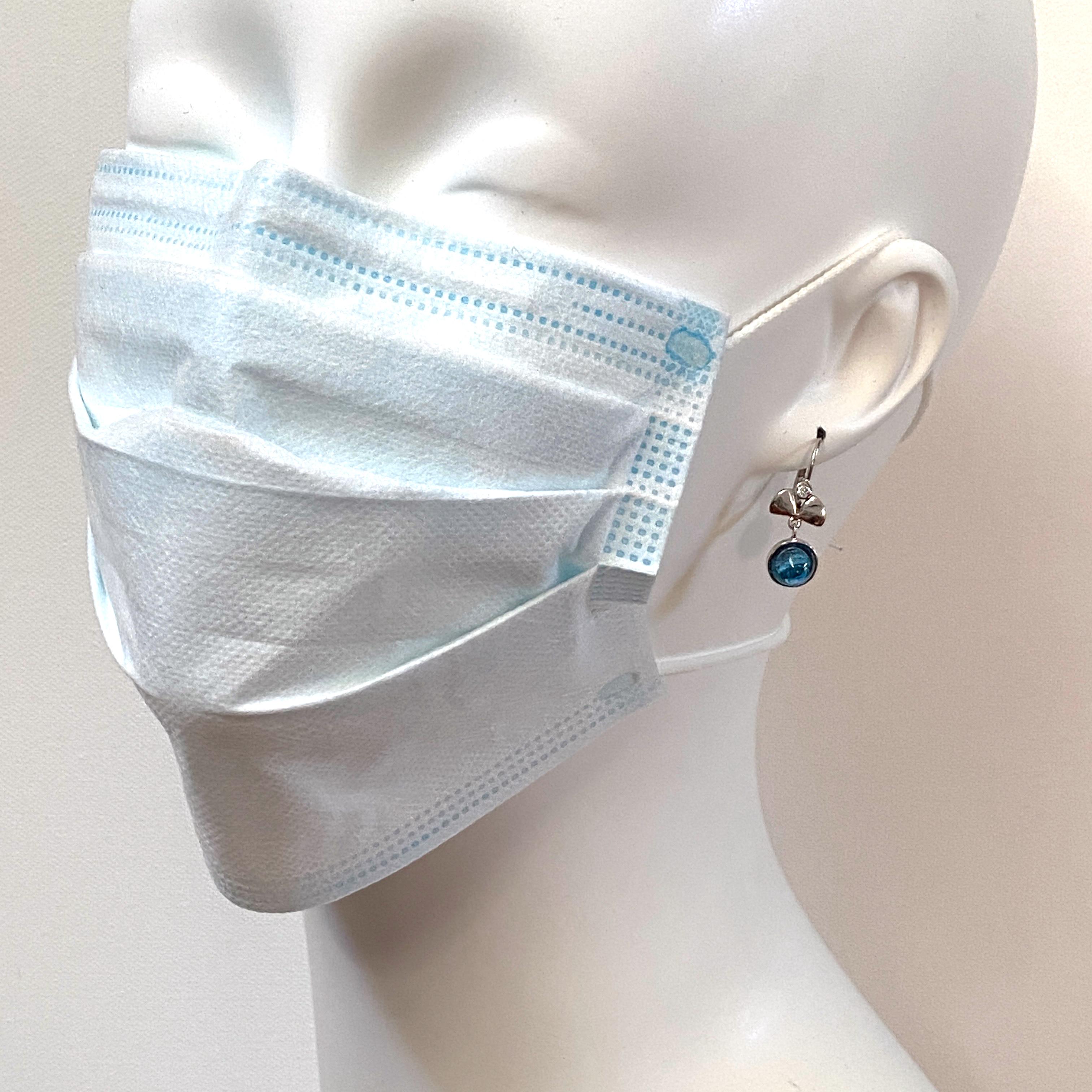 Blauer Topas „Annette“ Klappbrisur-Ohrringe aus Weißgold mit Diamant-Akzenten für Damen oder Herren im Angebot