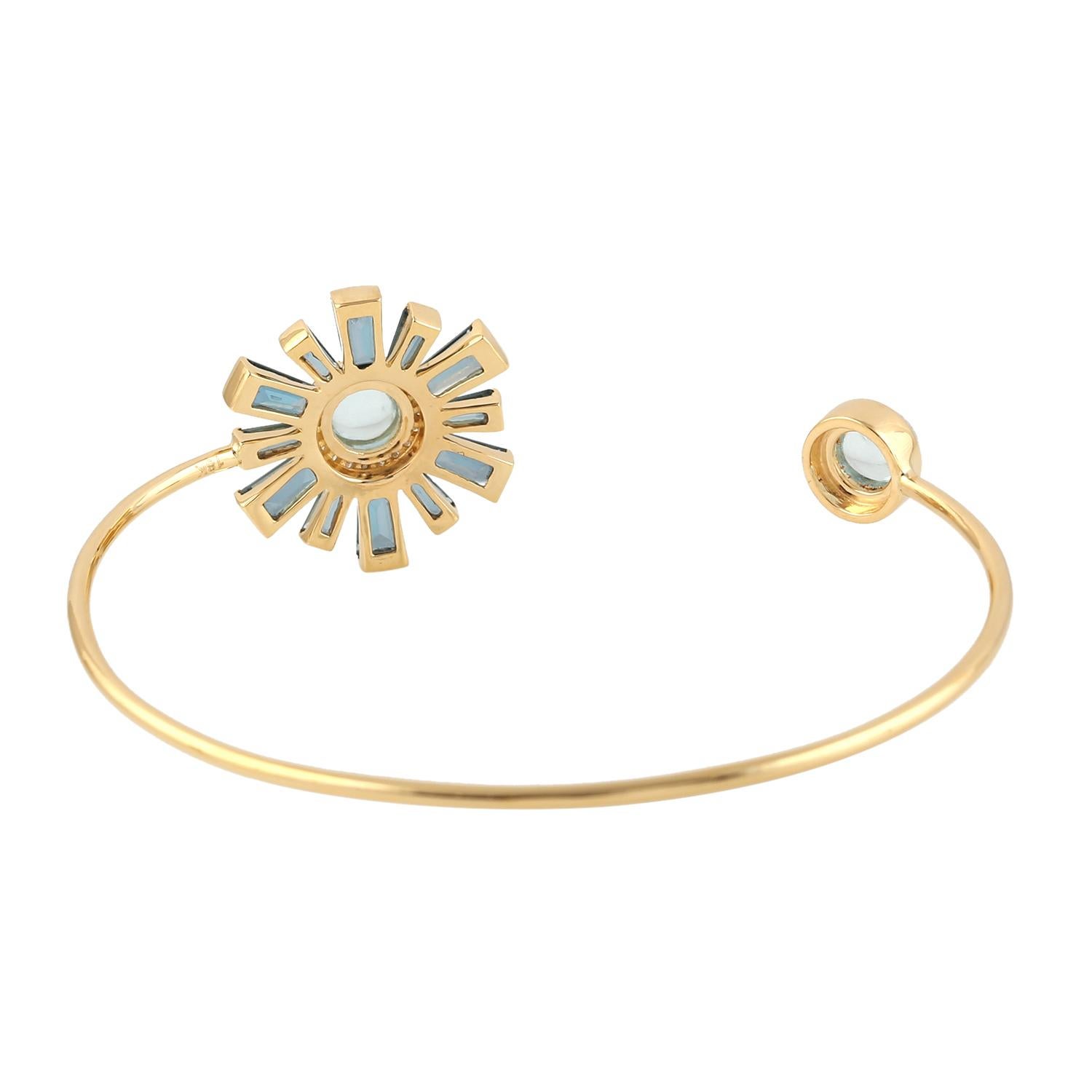 Sonnenschliff-Armband aus 18 Karat Gelbgold mit blauem Topas und Aquamarin und Diamanten (Gemischter Schliff) im Angebot