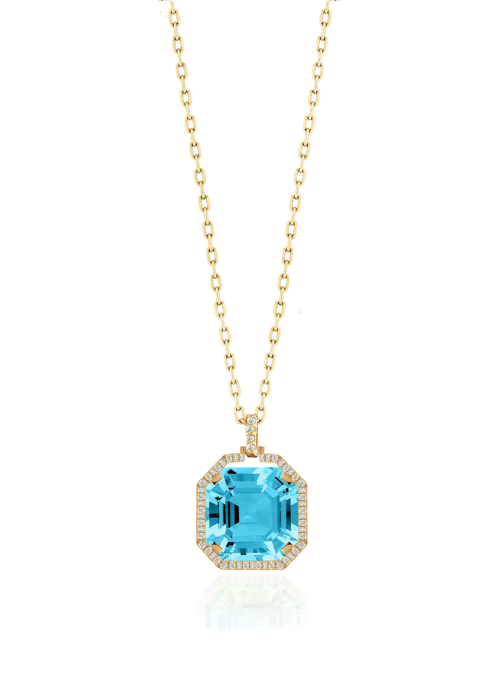 Taille Asscher Pendentif en or jaune 18K avec topaze bleue taillée à l'emporte-pièce et diamants en vente