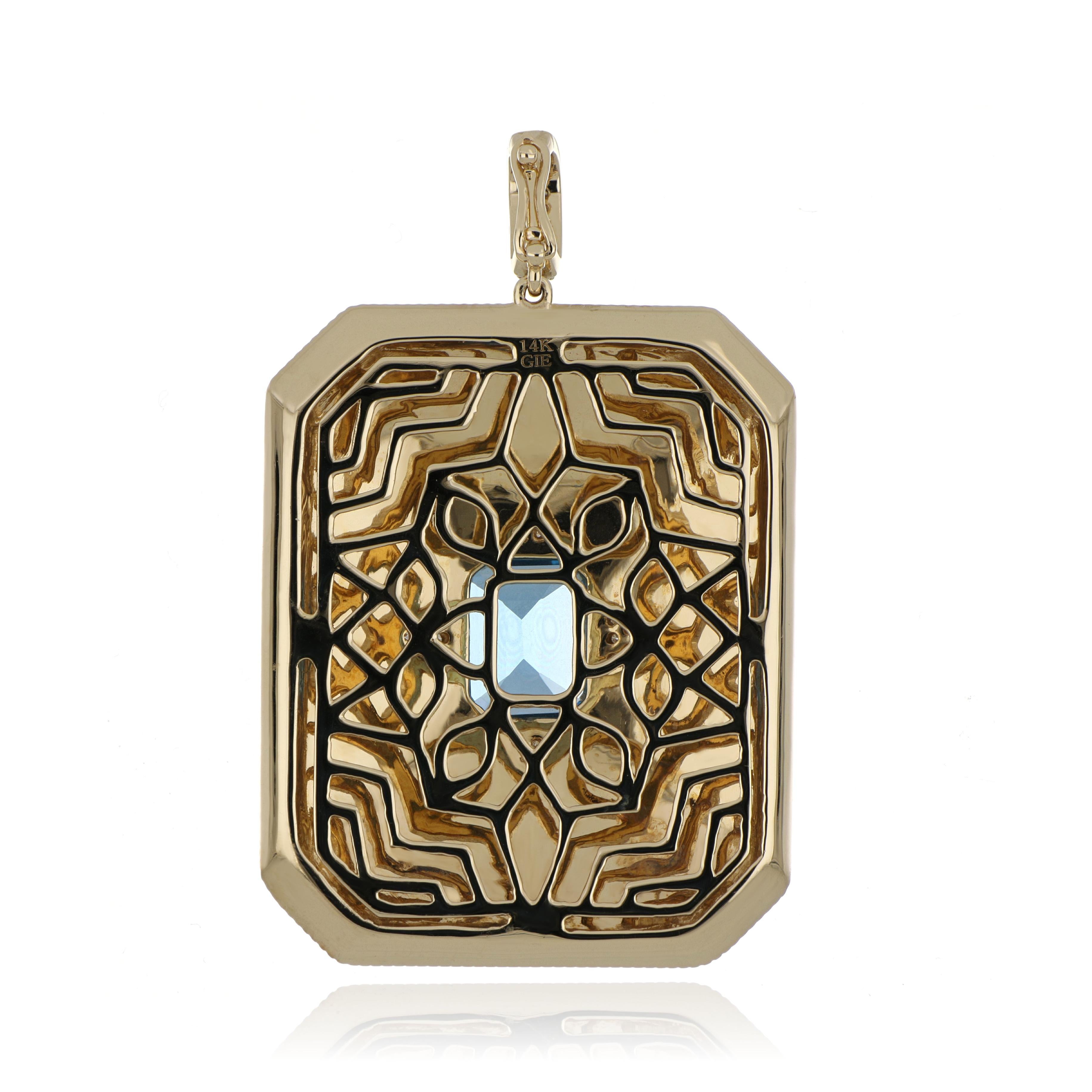 Taille octogone Pendentif en or 14 carats avec topaze bleue, saphir bleu et émail clouté en vente