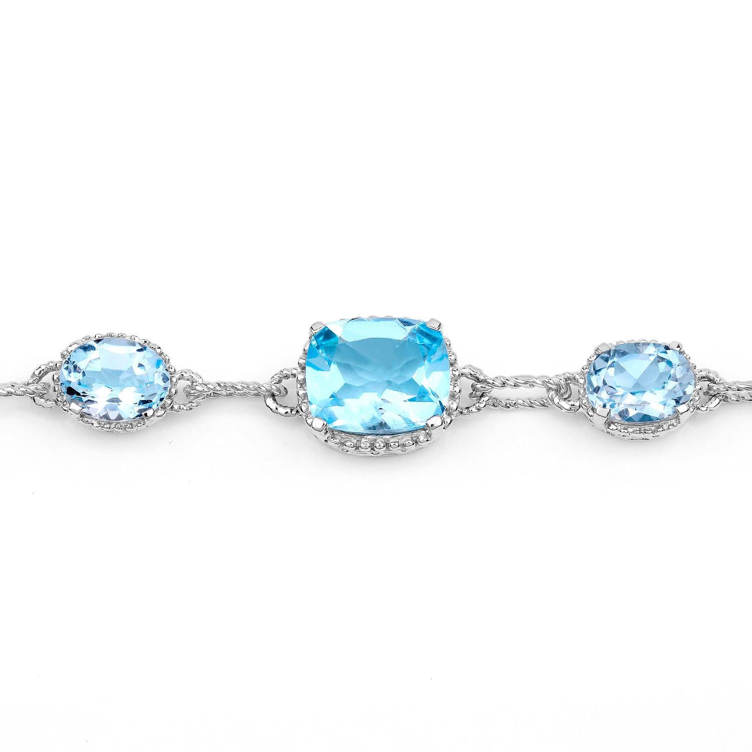 Cushion Cut Blue Topaz Bracelet 20.7 Carats Sterling Silver For Sale