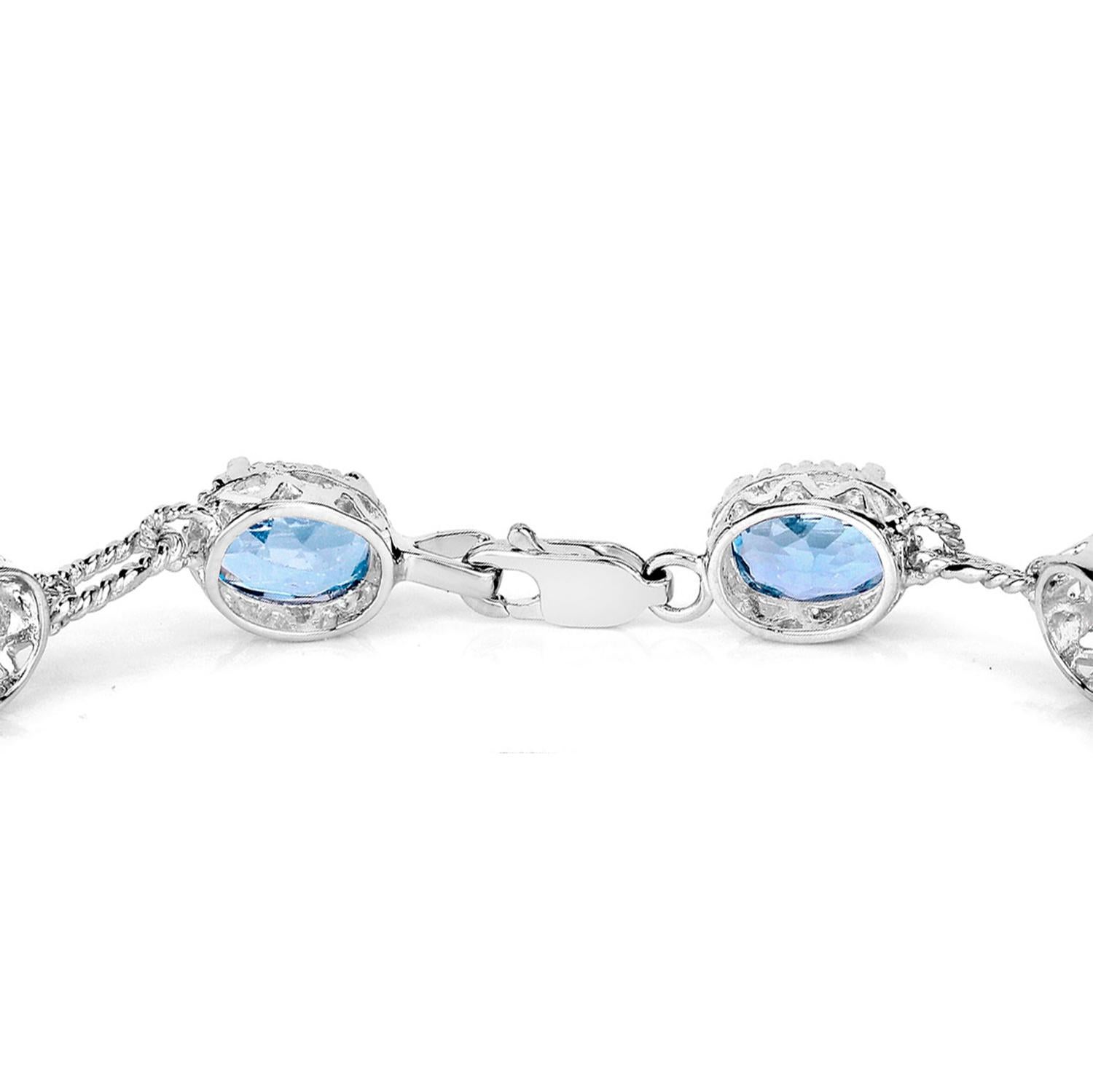 Blue Topaz Bracelet 20.7 Carats Sterling Silver In Excellent Condition For Sale In Aliso Viejo, CA
