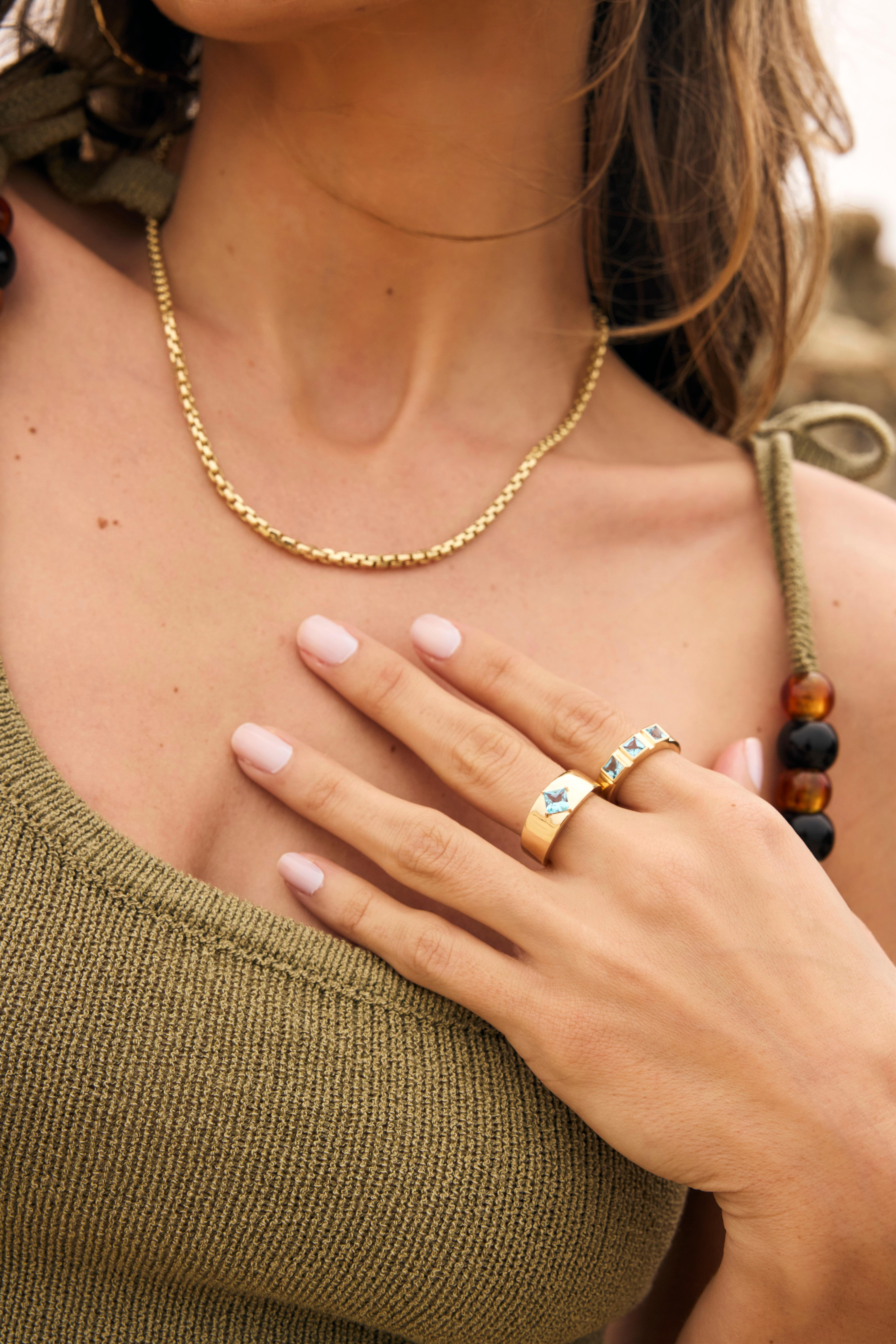 Blauer Topas Zigarrenbandring im Zustand „Neu“ im Angebot in Woodland Hills, CA