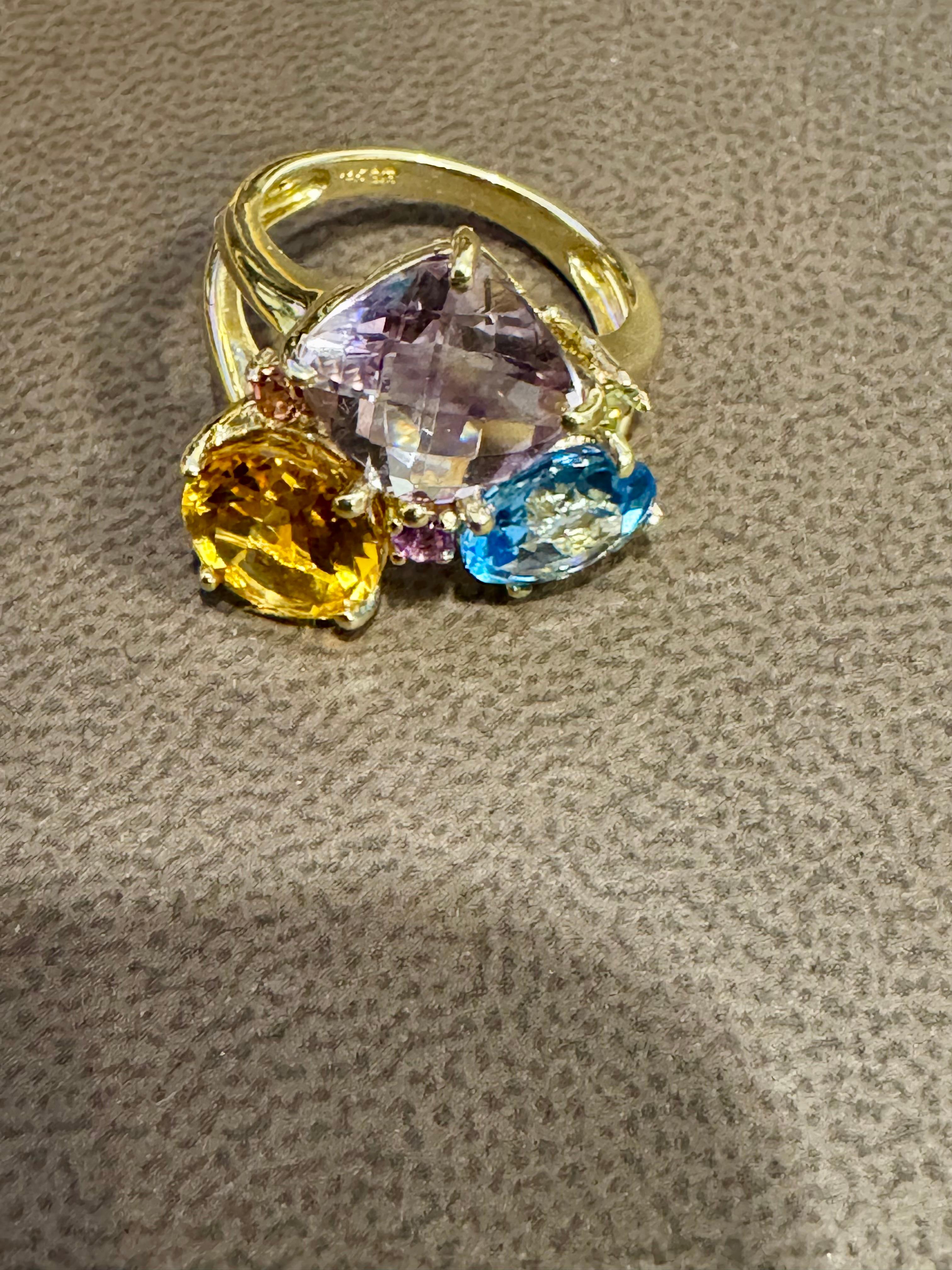 Topaze bleue, citrine, améthyste rose  Bague cocktail Estate S7 en or jaune 14 carats en vente 1