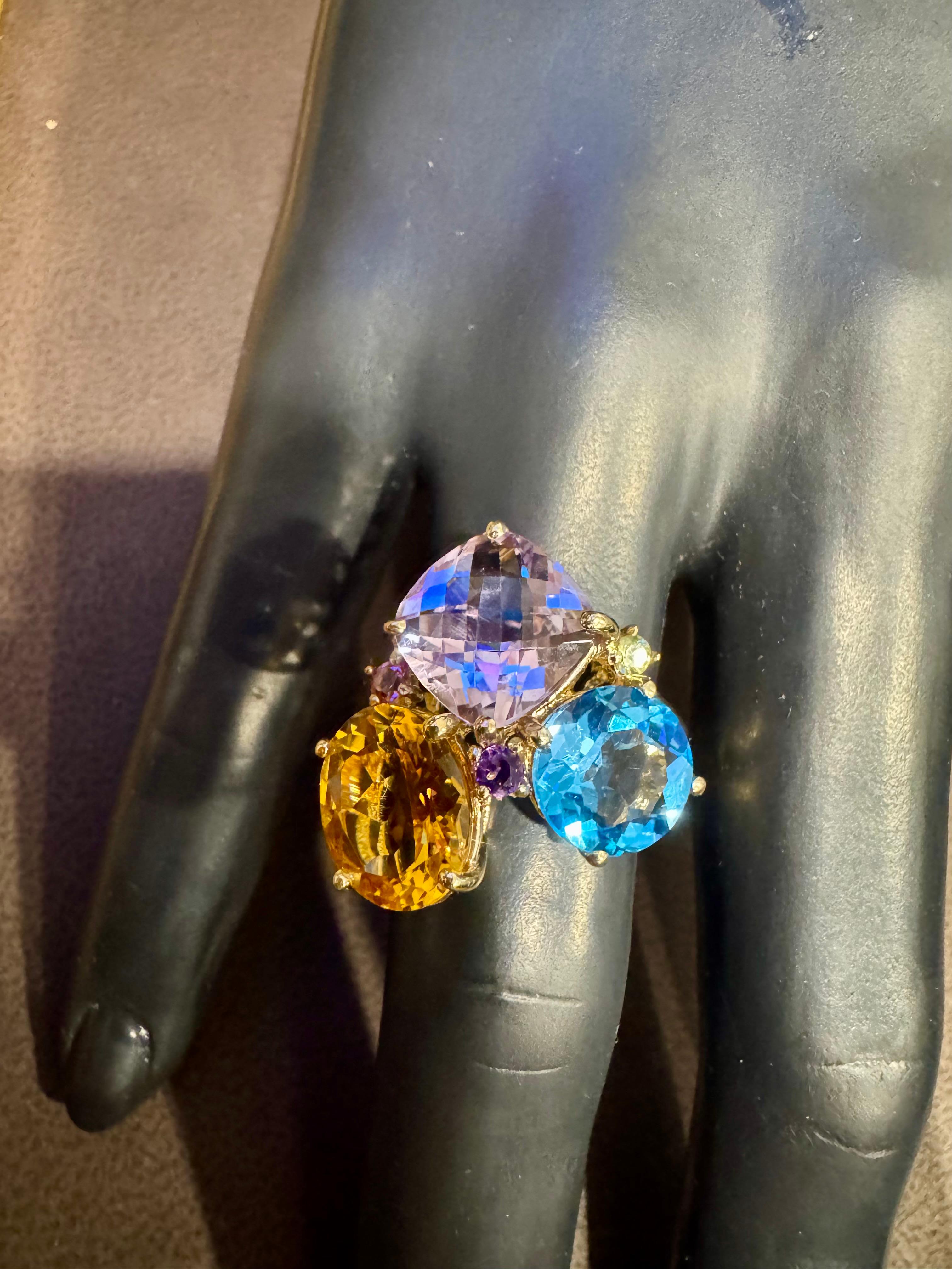 Topaze bleue, citrine, améthyste rose  Bague cocktail Estate S7 en or jaune 14 carats en vente 4