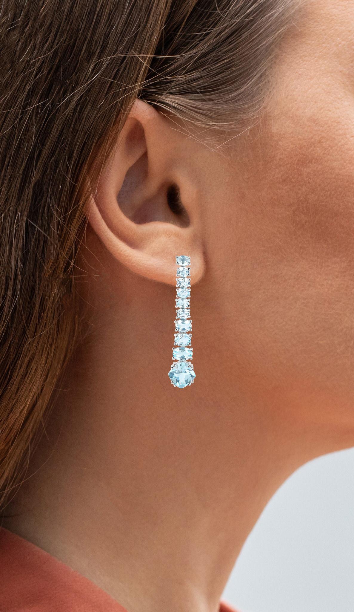 Es kommt mit dem Gemmologischen Gutachten von GIA GG/AJP
Alle Edelsteine sind natürlich
20 Blautopase = 8,52 Karat
Metall: 18K Weißgold plattiertes Sterling Silber
Abmessungen: 40 x 8 mm