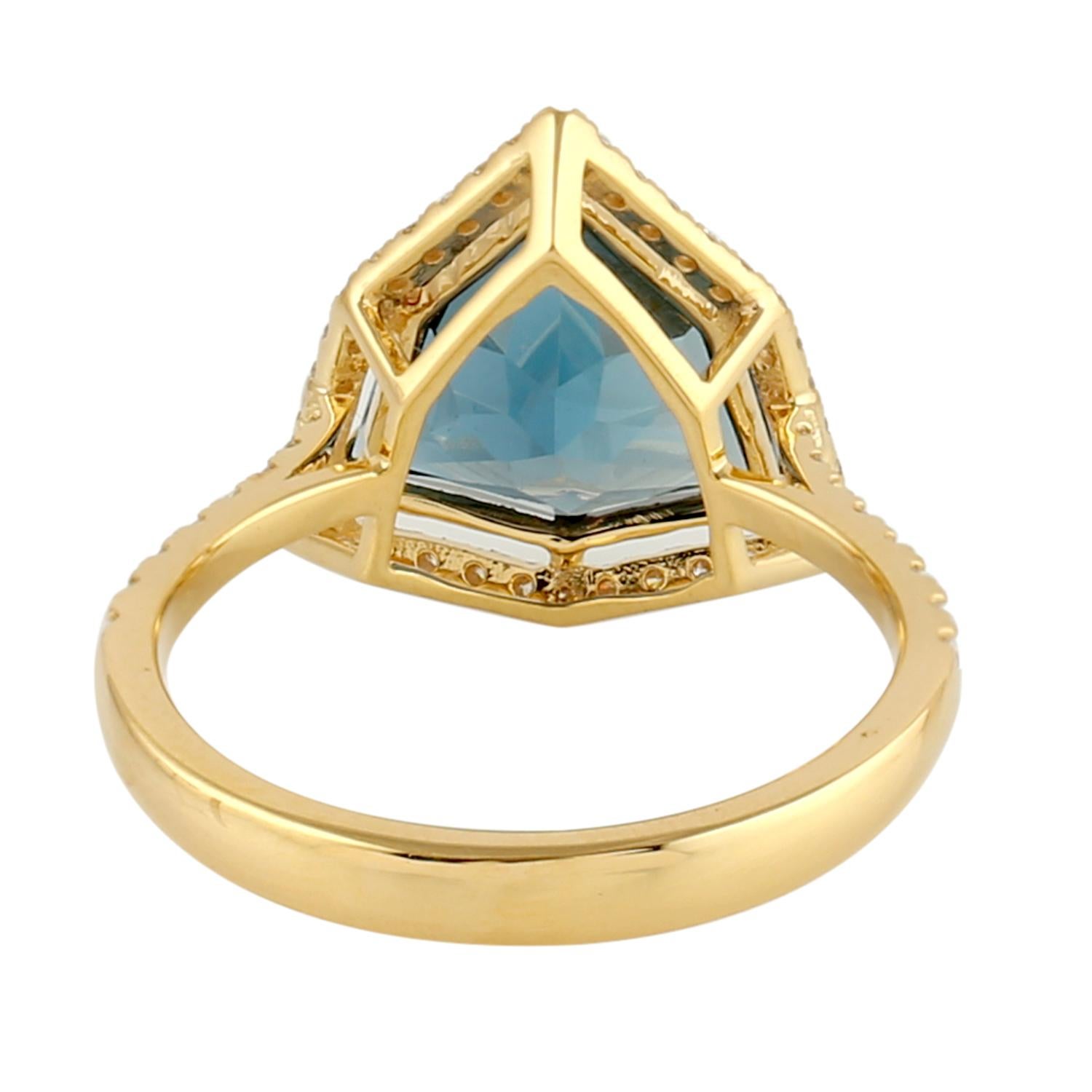 Contemporary Blue Topaz Diamond 14K Gold Ring For Sale