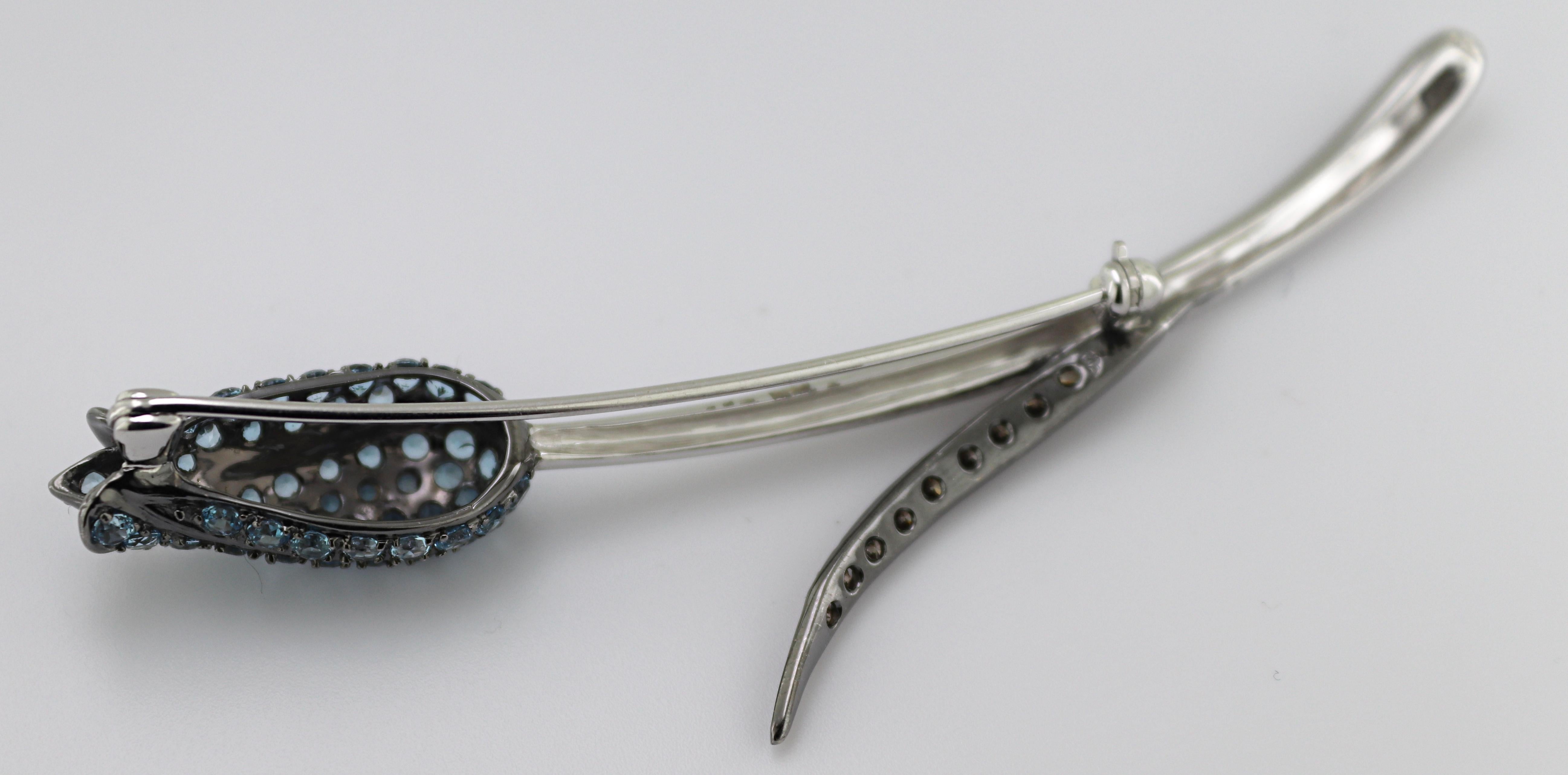 Blue Topaz, Diamond, Blackened 18k White Gold Flower Brooch In Good Condition For Sale In Pleasant Hill, CA