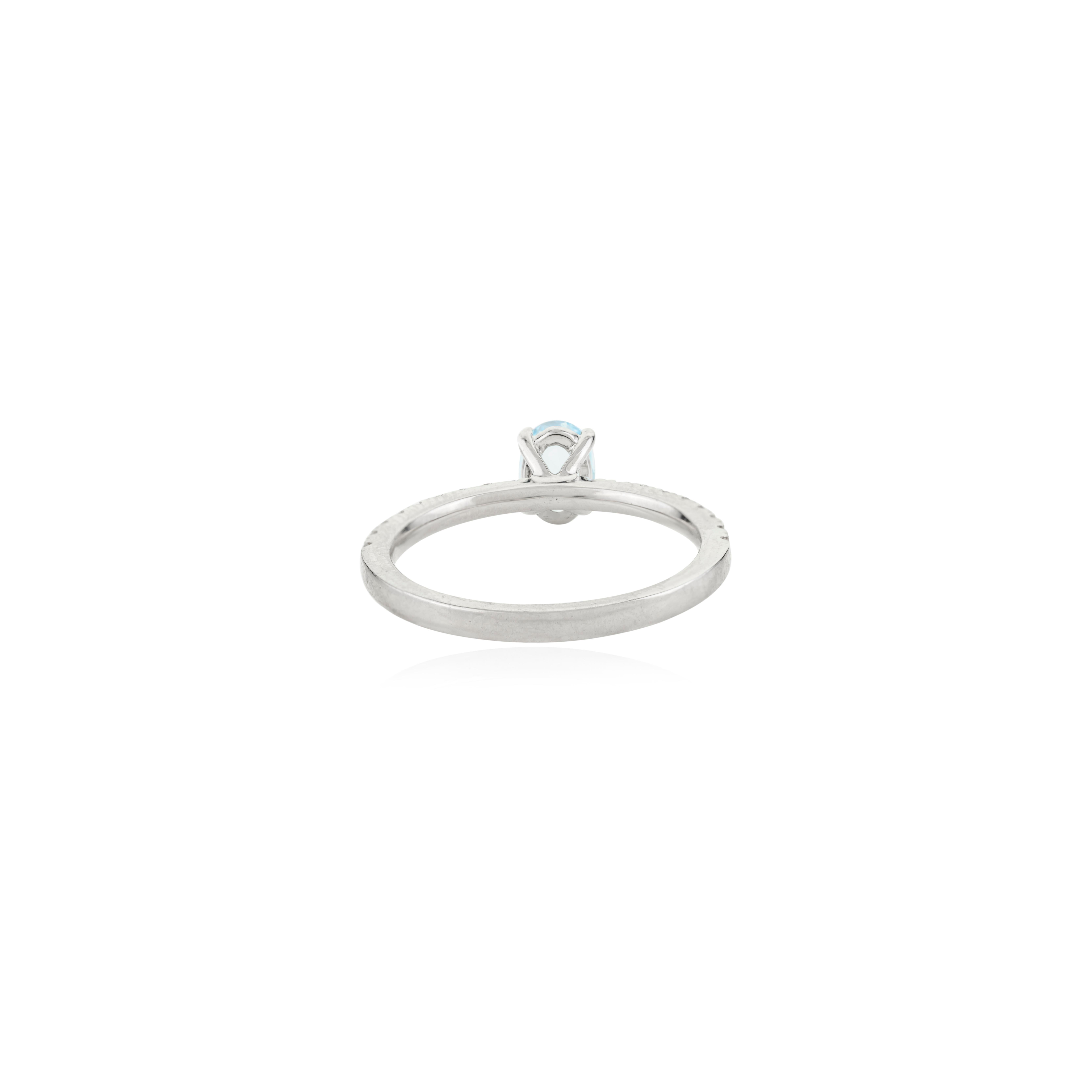 Im Angebot: Verlobungsring aus 14k massivem Weißgold mit blauem Topas und Diamant Perfektes Geschenk für Mutter () 9
