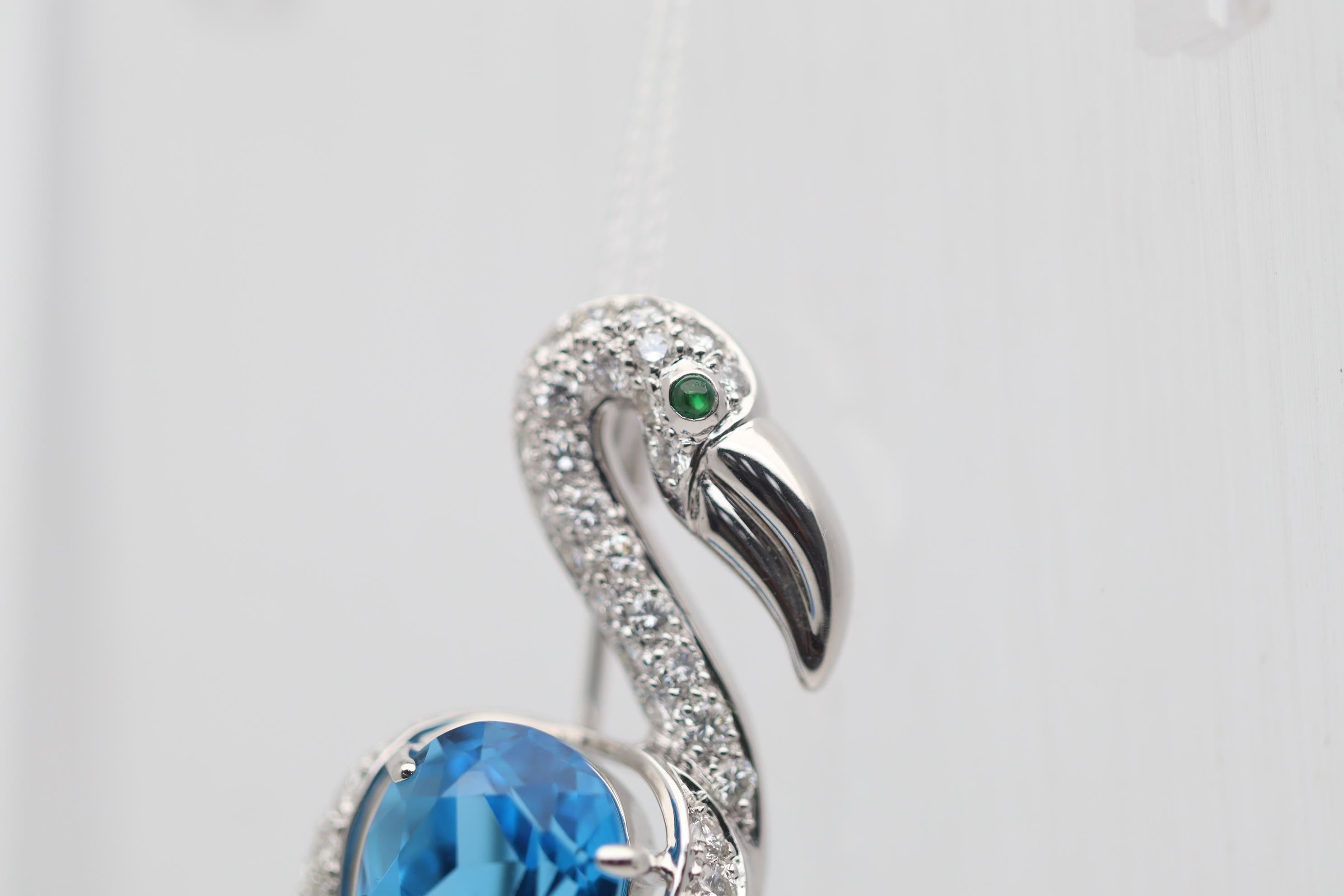Flamingo-Brosche/Anstecknadel, blauer Topas Diamant Gold (Tropfenschliff) im Angebot