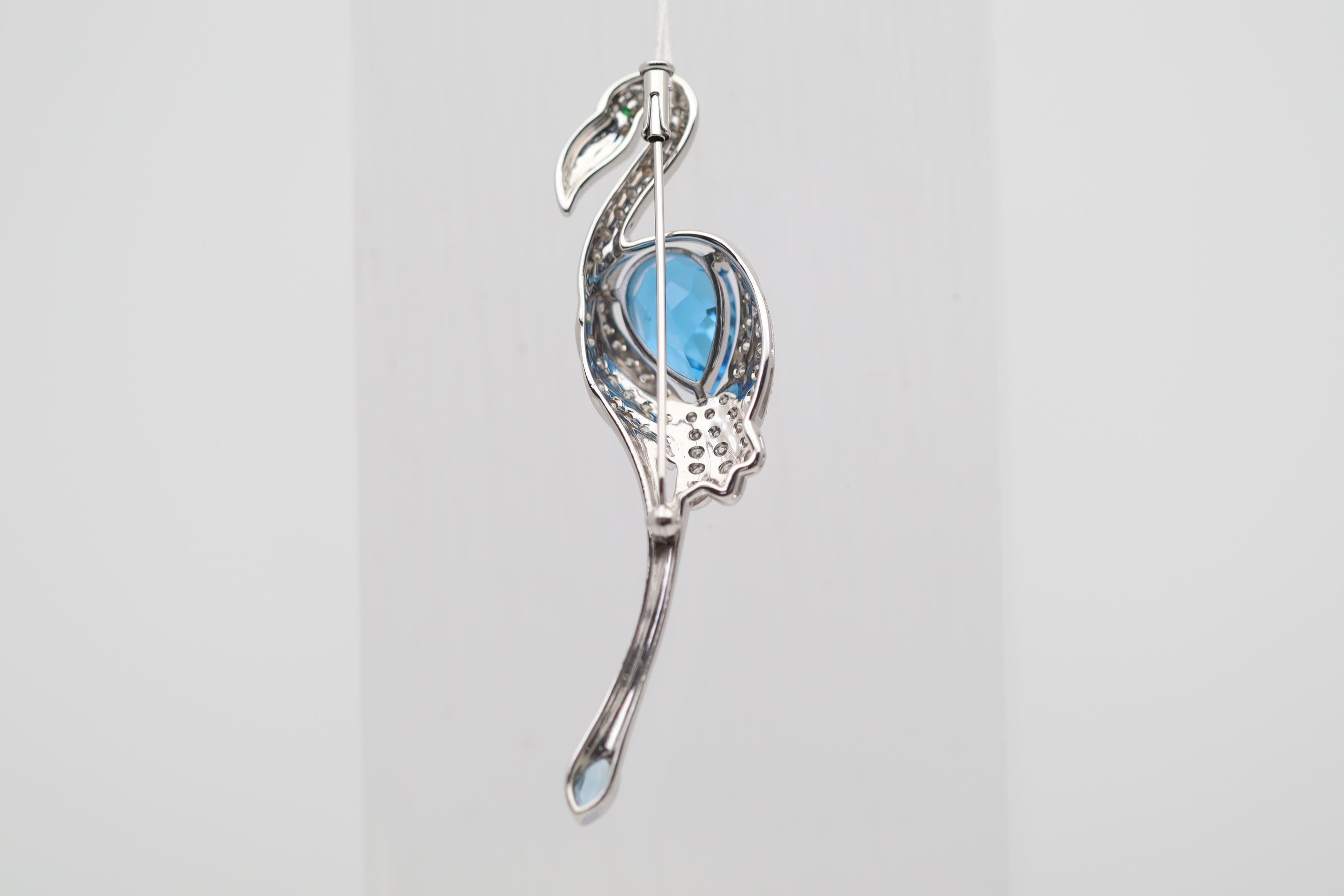 Women's Blue Topaz Diamond Gold Flamingo Brooch Pin For Sale