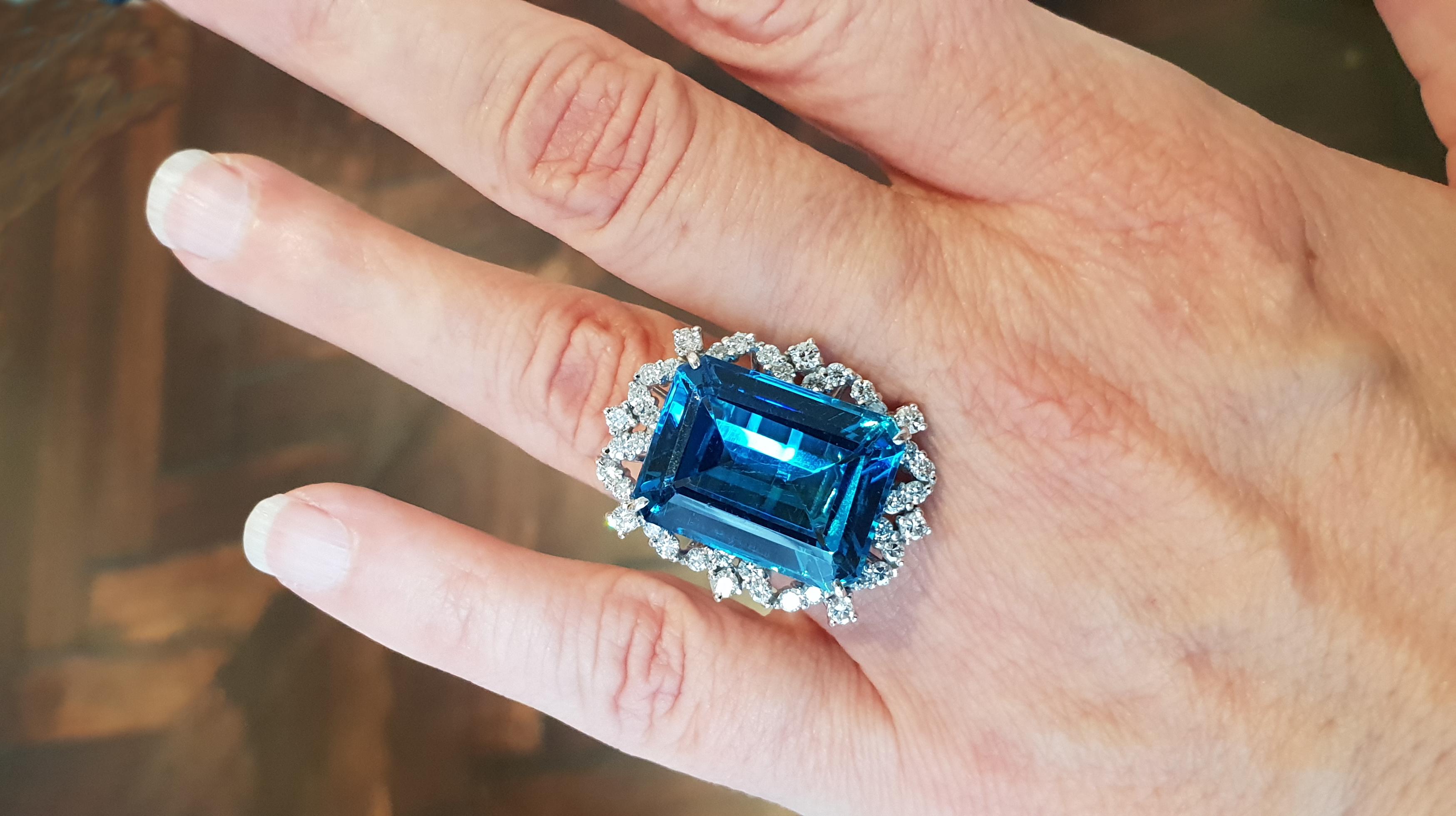 Blue Topaz Diamond Gold Ring For Sale 3
