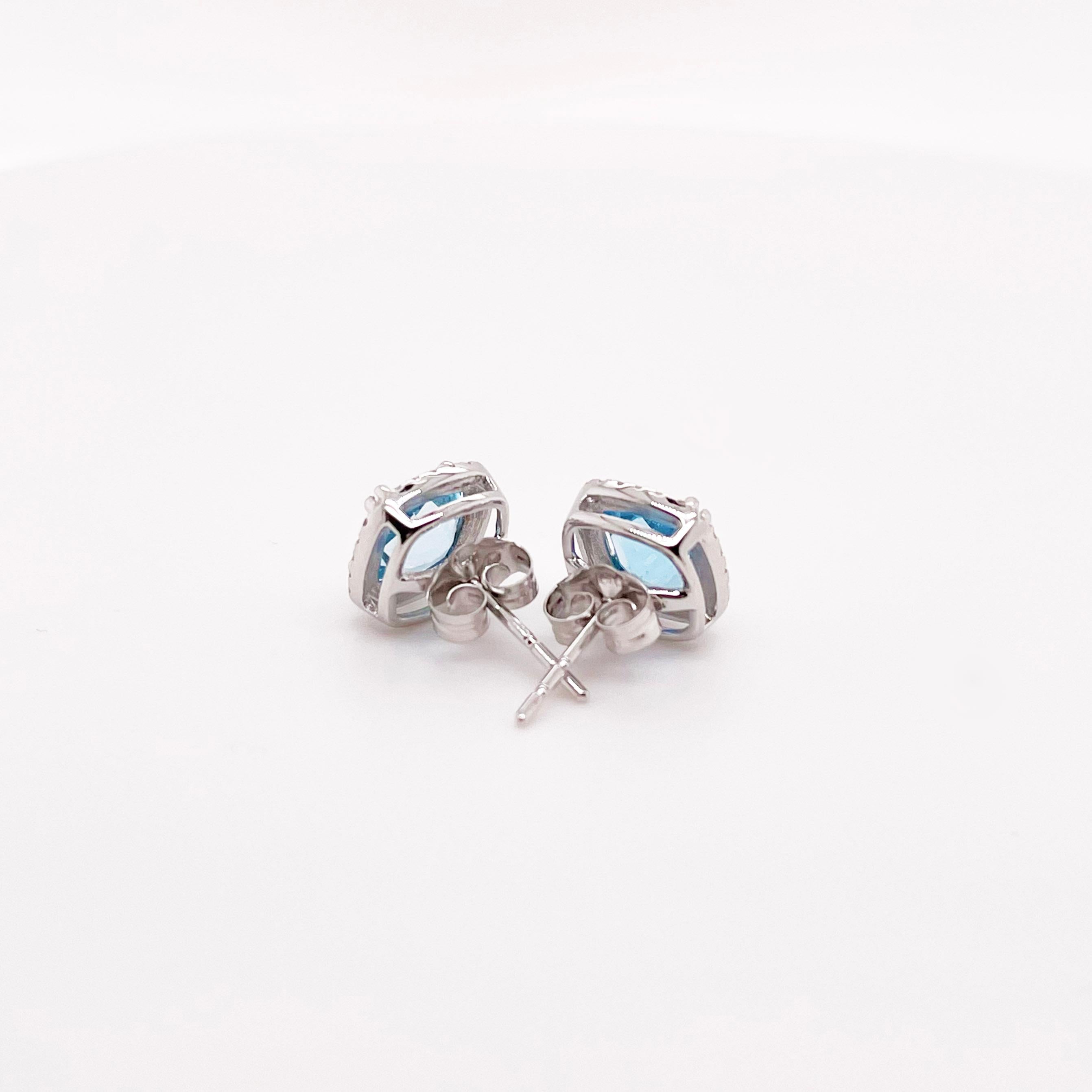Ohrstecker mit blauem Topas und Diamant-Halo-Ohrringen aus 14K Weißgold (Zeitgenössisch) im Angebot