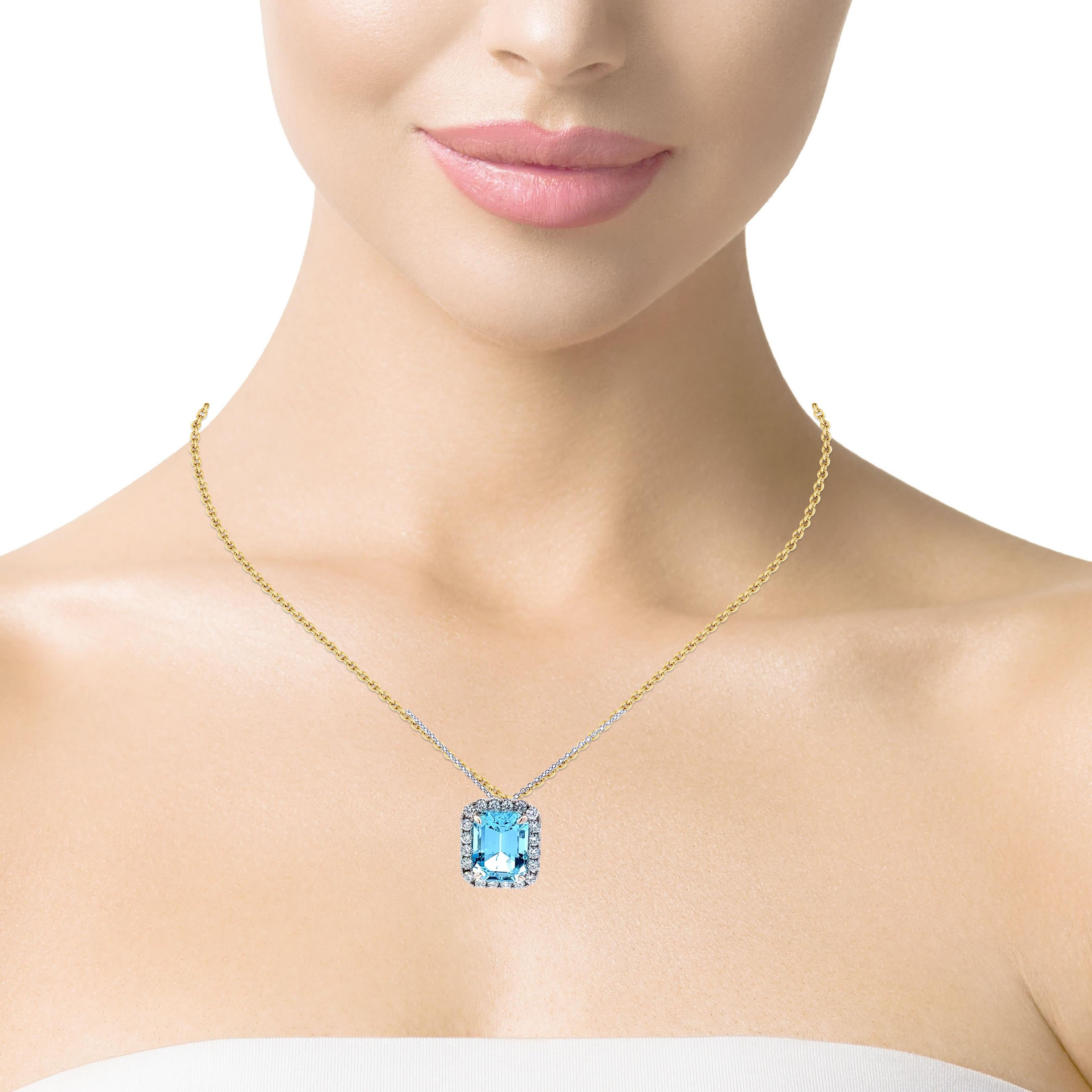 Elegia il tuo stile elegante con questa affascinante collana di topazio blu, impreziosita da diamanti scintillanti.