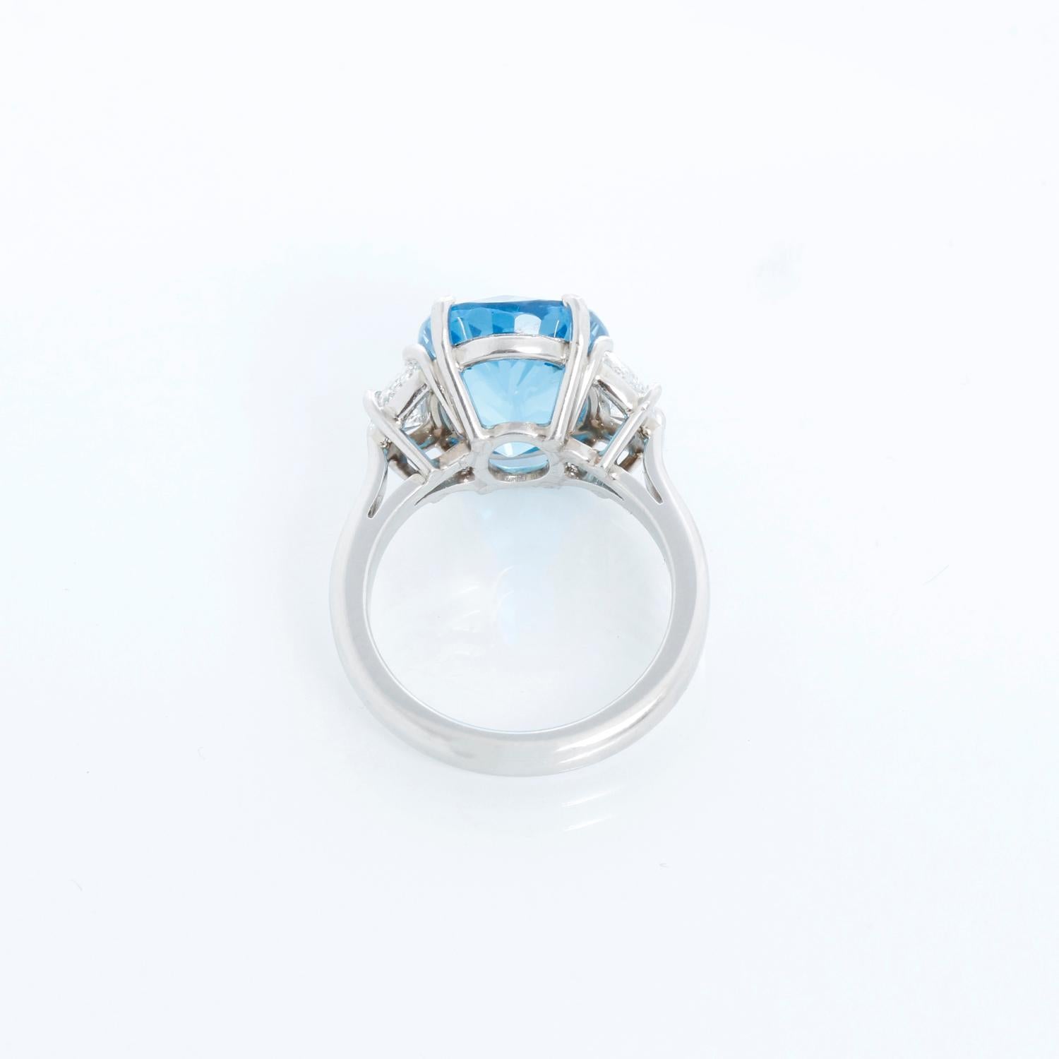 Blue Topaz & Diamond Platinum Ring Size 6.5 For Sale 1