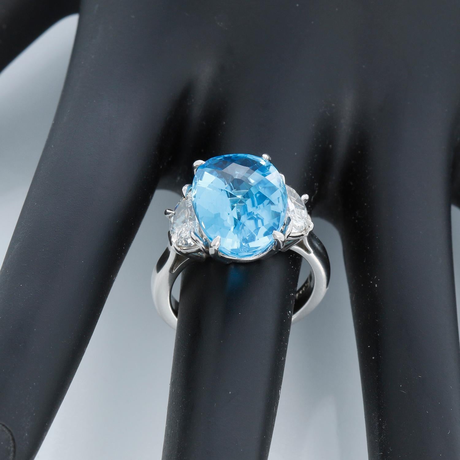 Blue Topaz & Diamond Platinum Ring Size 6.5 For Sale 2