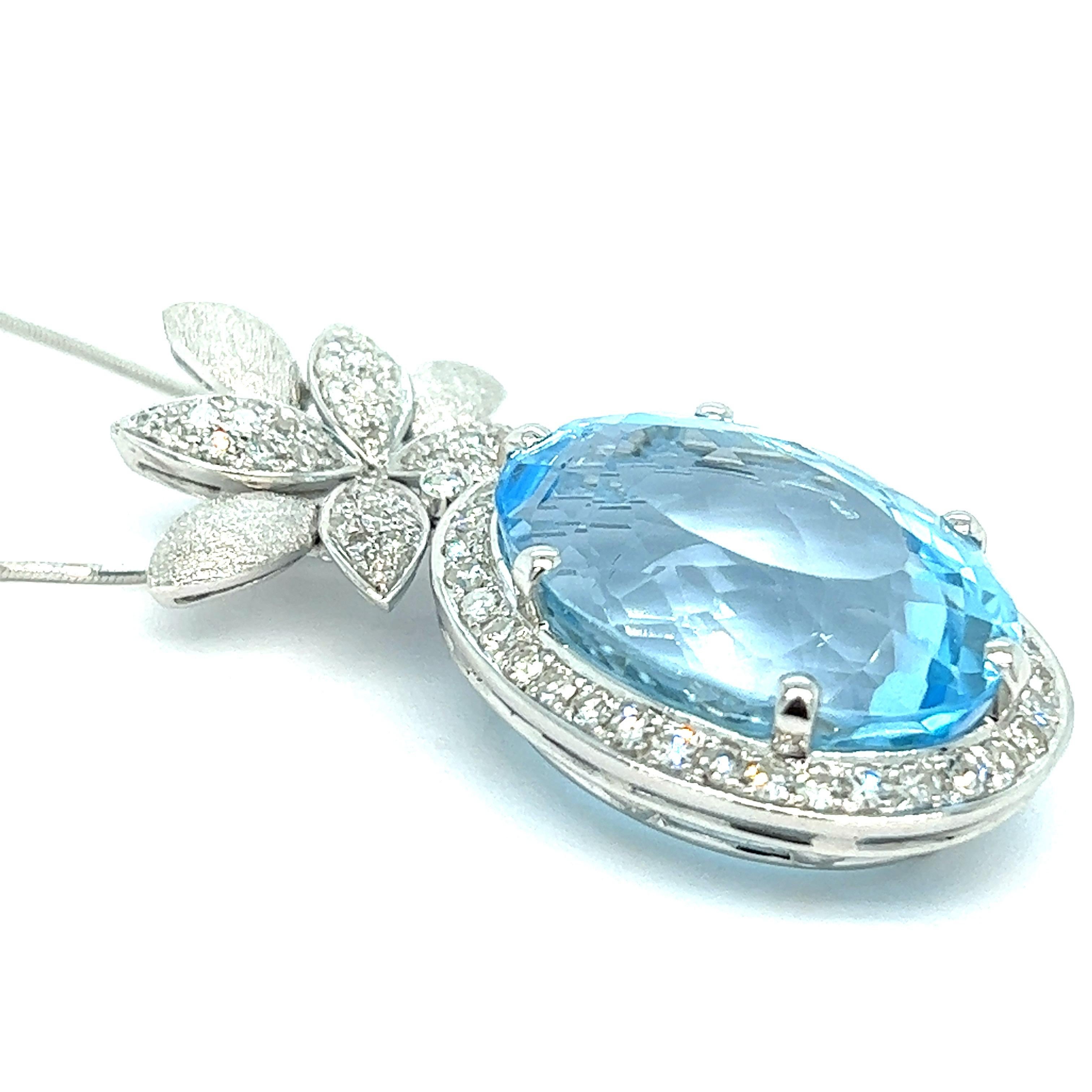 Blue Topaz & Diamonds Pendant Necklace In Excellent Condition For Sale In New York, NY