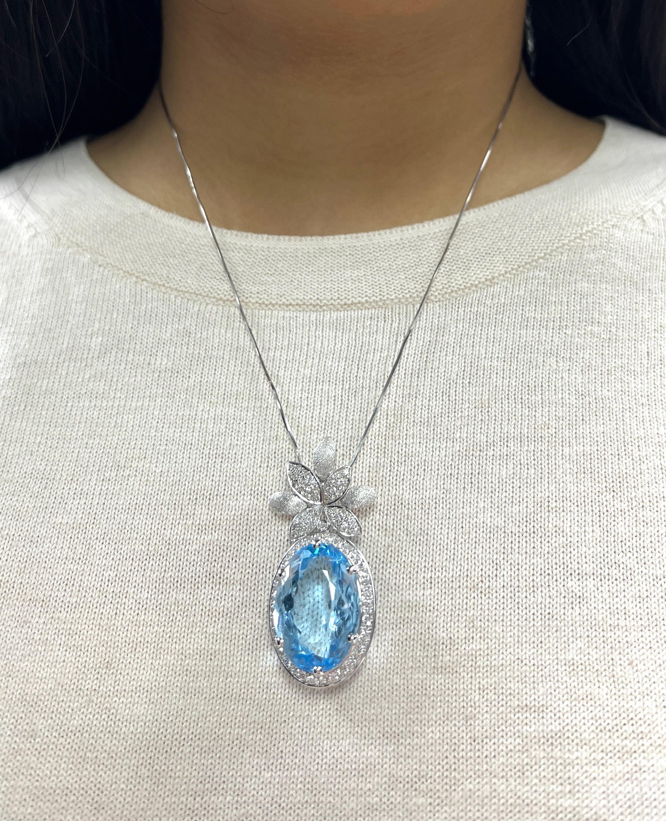 Blue Topaz & Diamonds Pendant Necklace For Sale 3