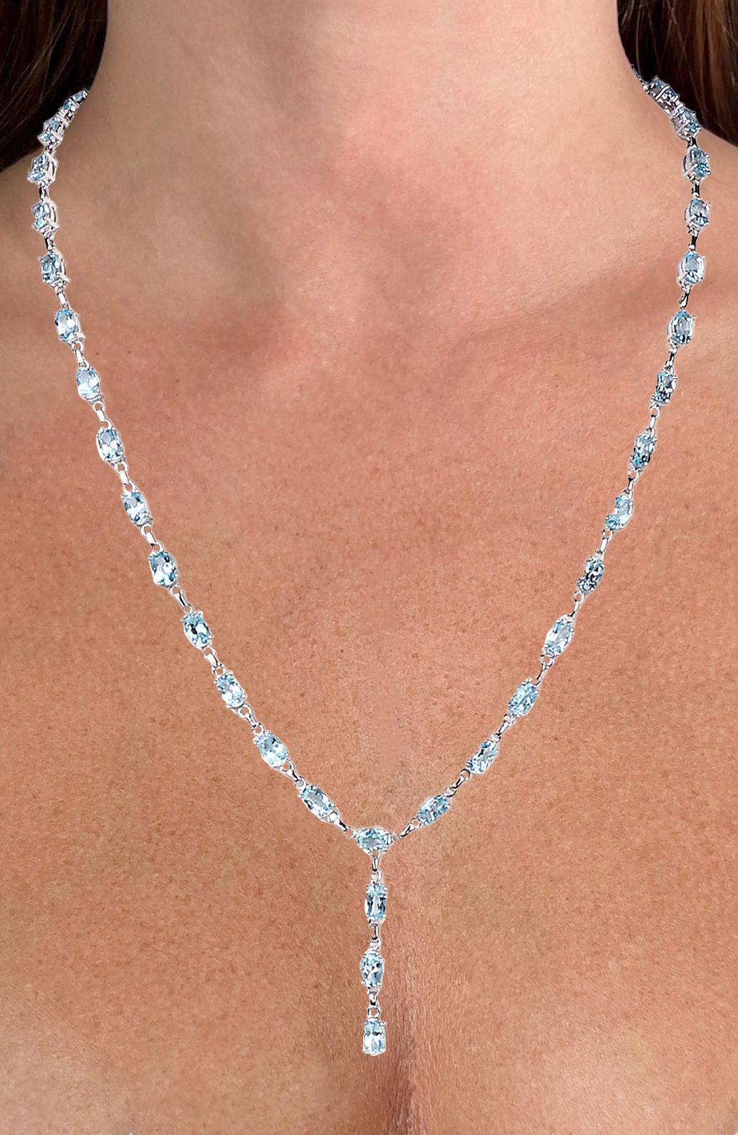 Contemporary Blue Topaz Drop Necklace 23 Carats Sterling Silver For Sale
