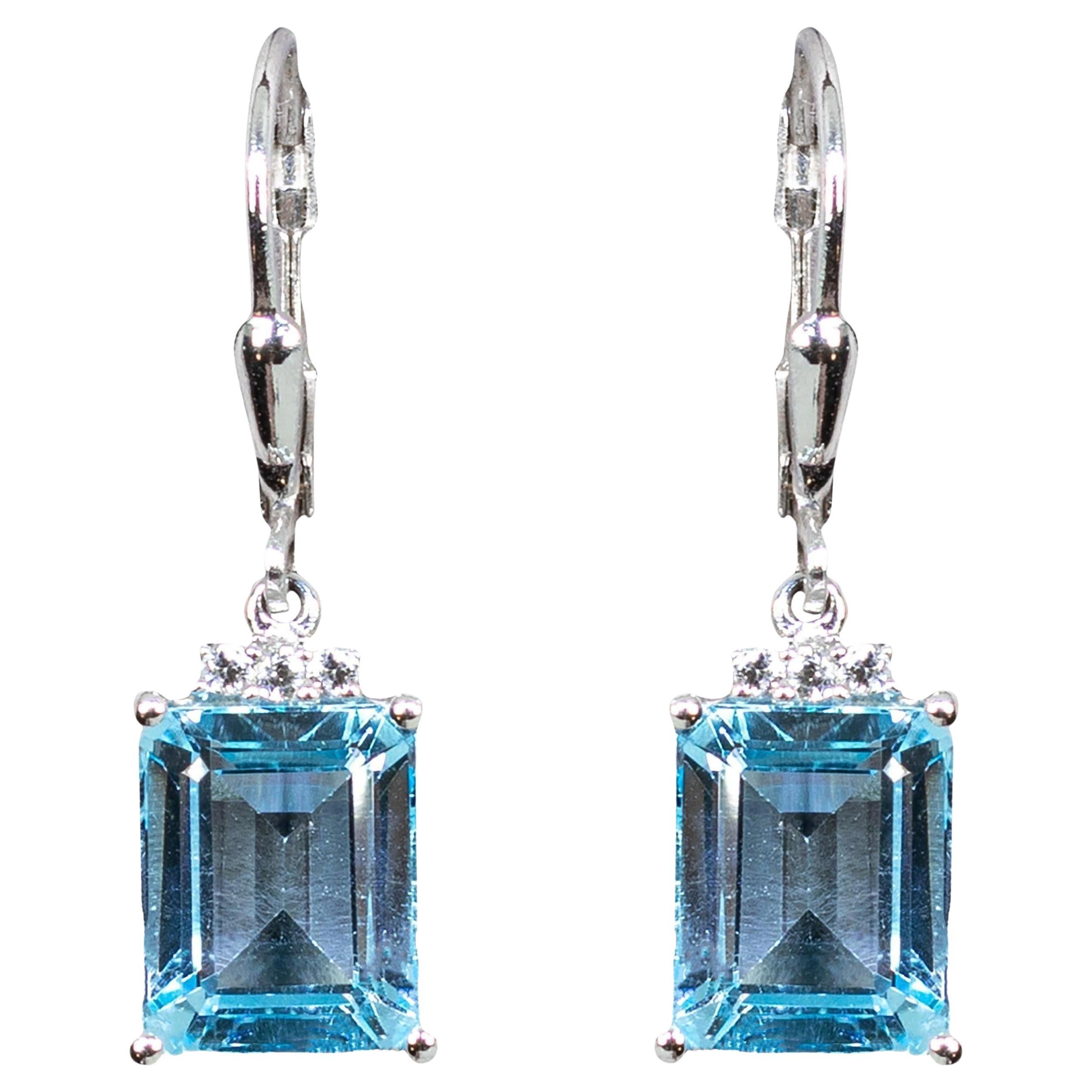 Boucles d'oreilles Topaze Bleue avec Topaze Blanche 7.88 Carats en Argent Sterling