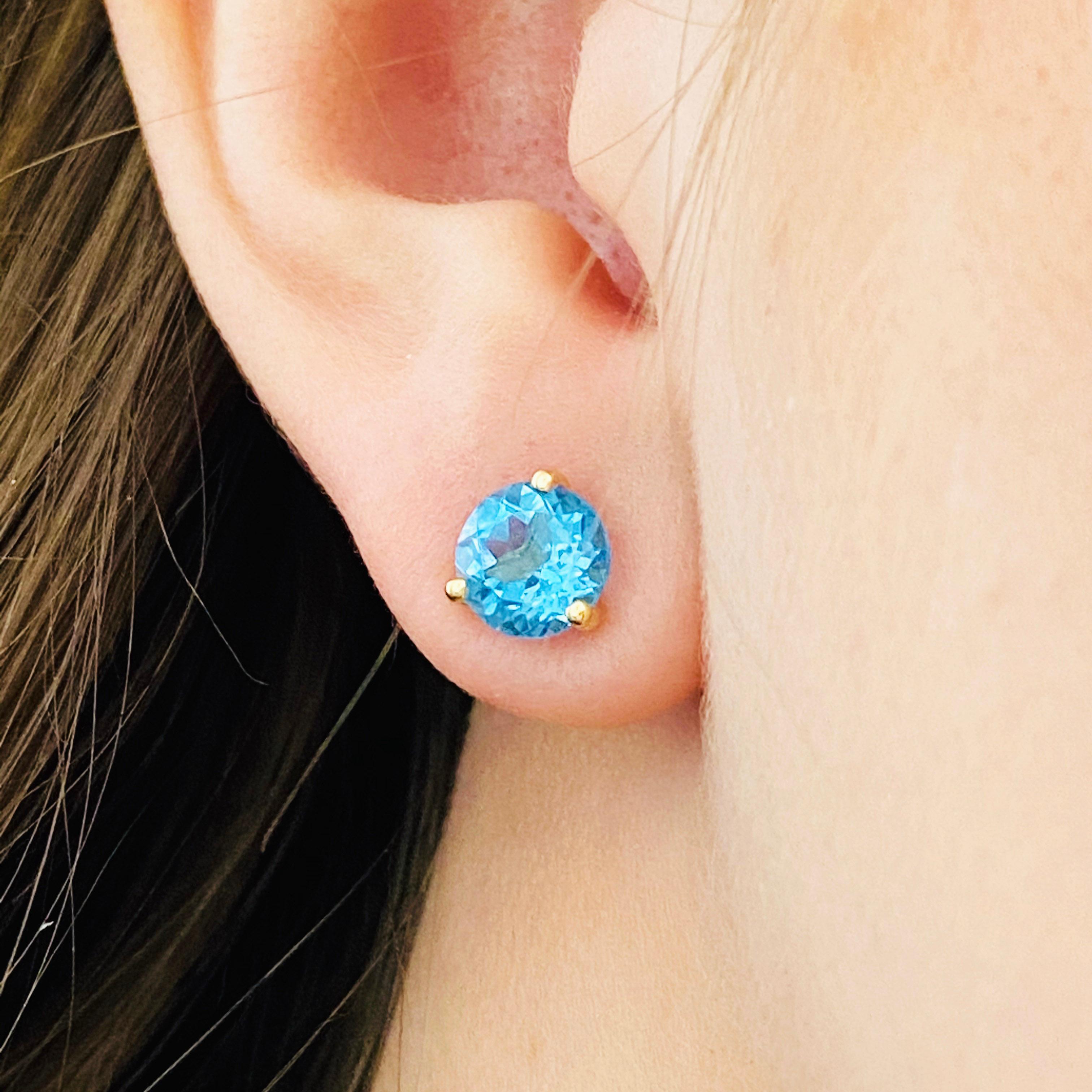 Stunning Bright Blue Topaz Earrings details below:
Metal Quality: 14K Yellow Gold
Gemstone: Blue Topaz
Stone Measurements: 6.81mm/.27in
