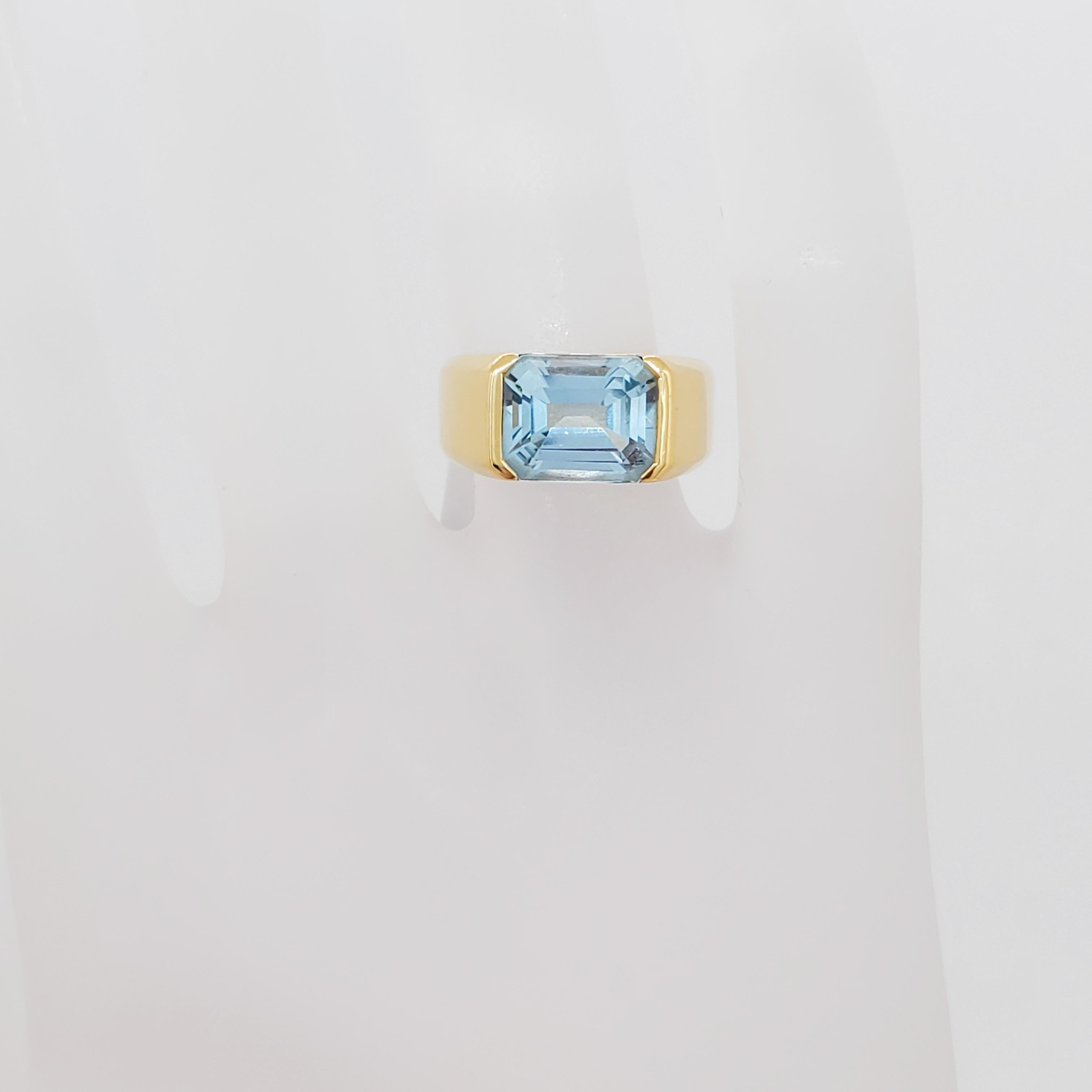 Blue Topaz Emerald Cut Ring in 18k Yellow Gold 1