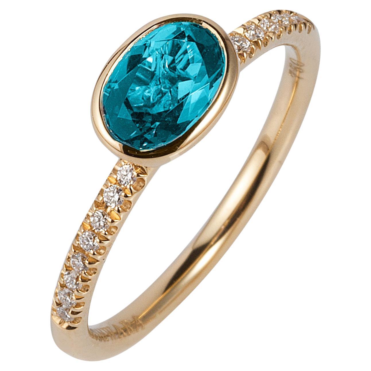 Blauer Topas Facettierter Ovaler Ring mit Diamant aus 18K Gelbgold
