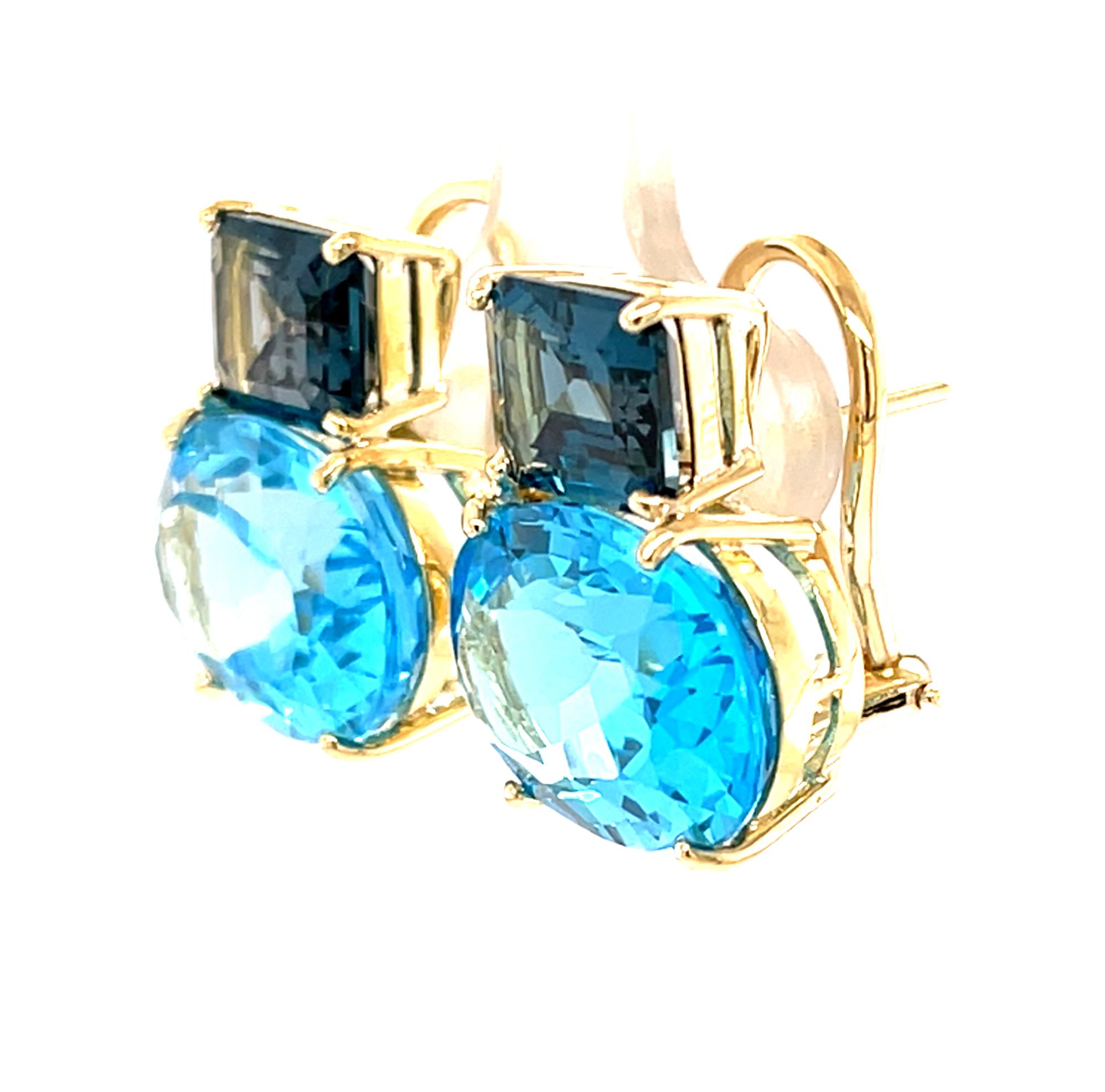 Taille émeraude Boucles d'oreilles à pince en or jaune 18 carats, Topaze bleue, 28.49 carats total en vente