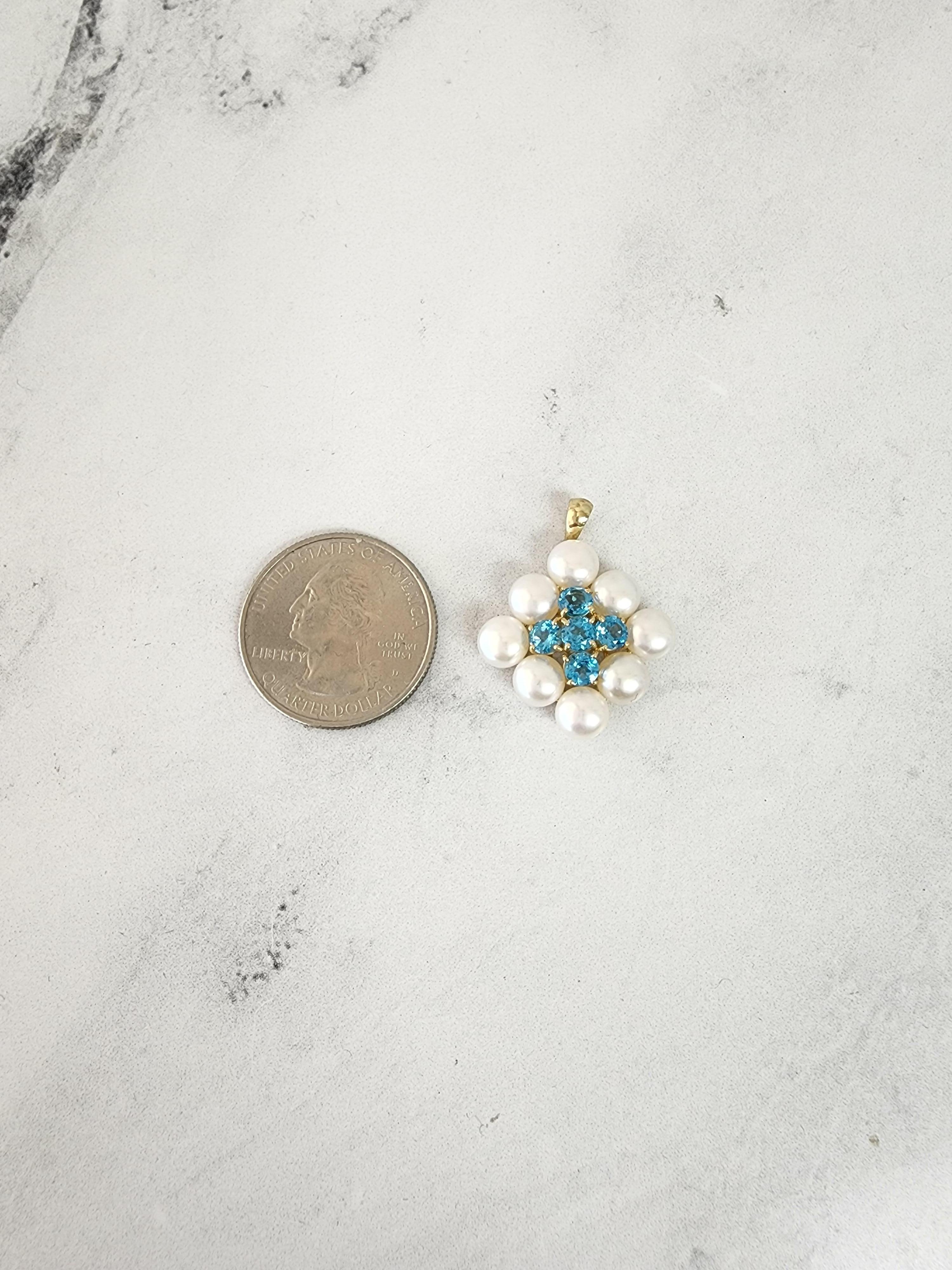 Round Cut Blue Topaz & Freshwater Pearl Necklace 14k Yellow Gold For Sale