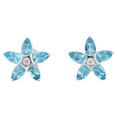 Blauer Topas Edelstein Blume Ohrstecker mit Diamant in 18K Weißgold