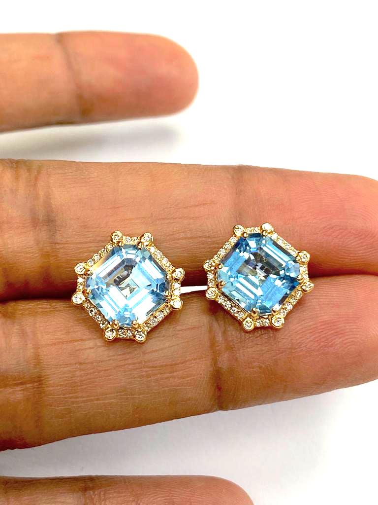 Achteckiger blauer Topas vonshwara mit Ohrsteckern und Diamantohrringen (Achteckschliff)